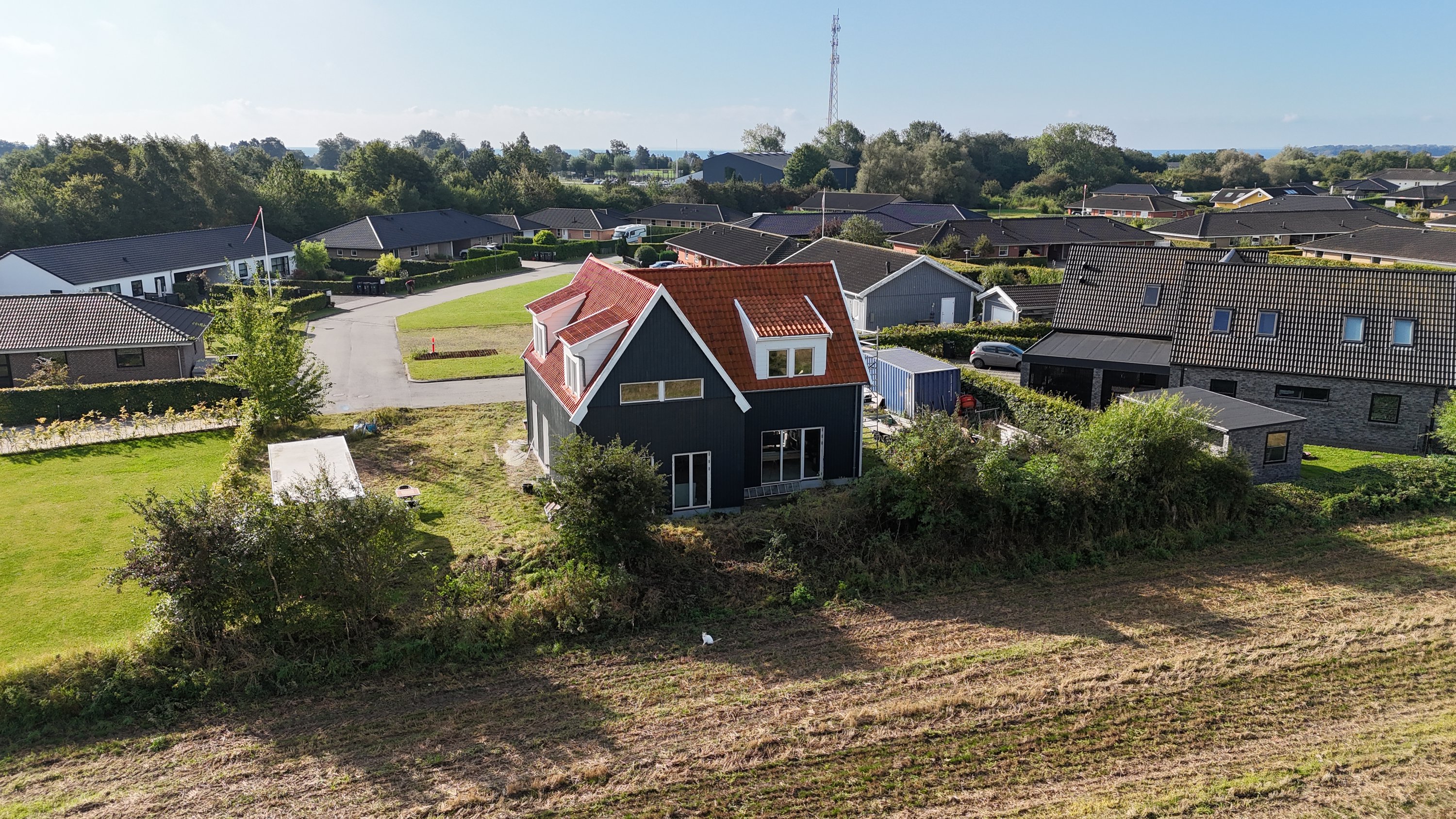 Fremhævet  billede i fuldskærmstilstand. Billede af Thorsvænge 94, 4673 Rødvig Stevns