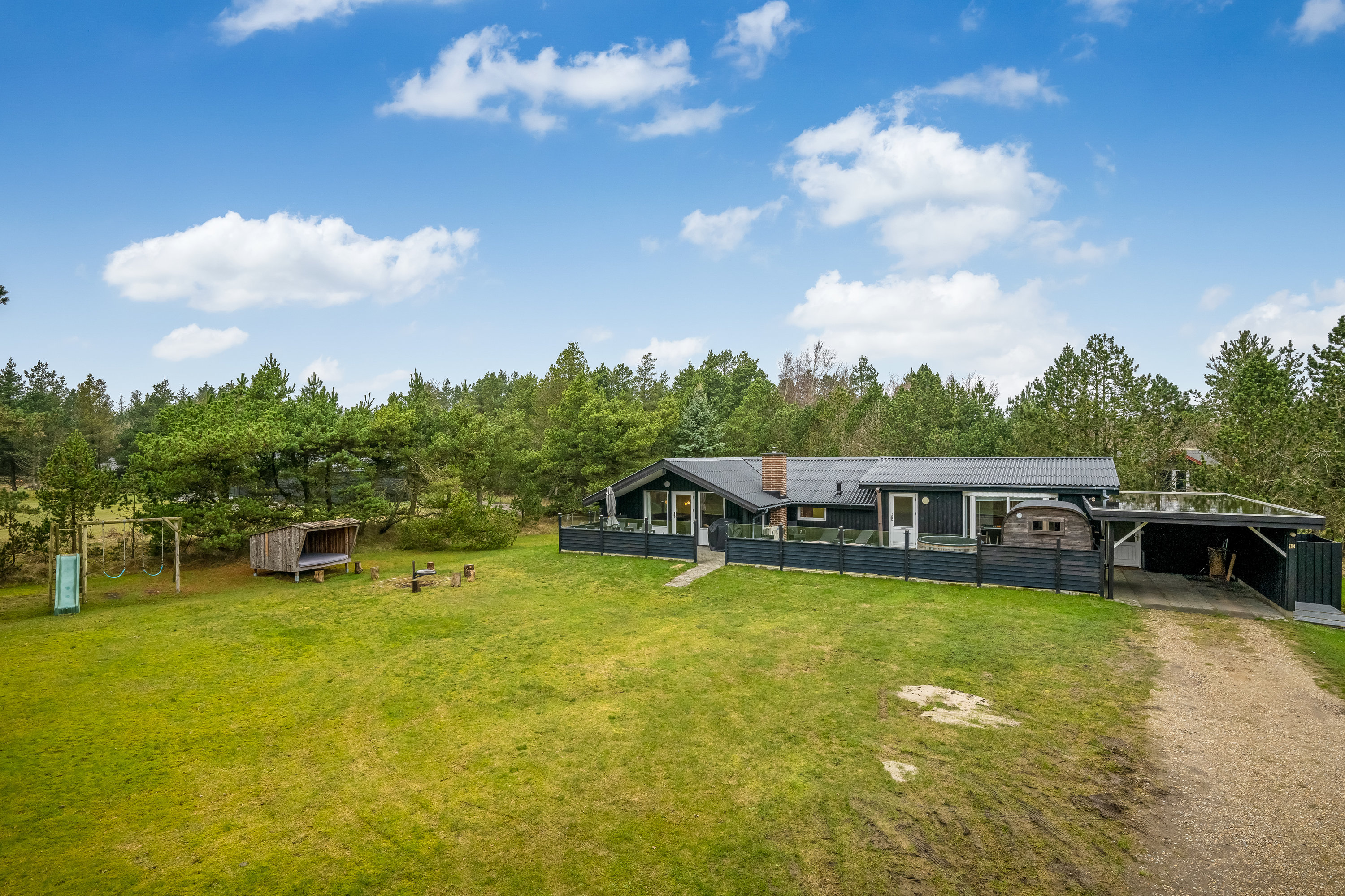 Fremhævet  billede i fuldskærmstilstand. Billede af Fynsland 15, 6857 Blåvand