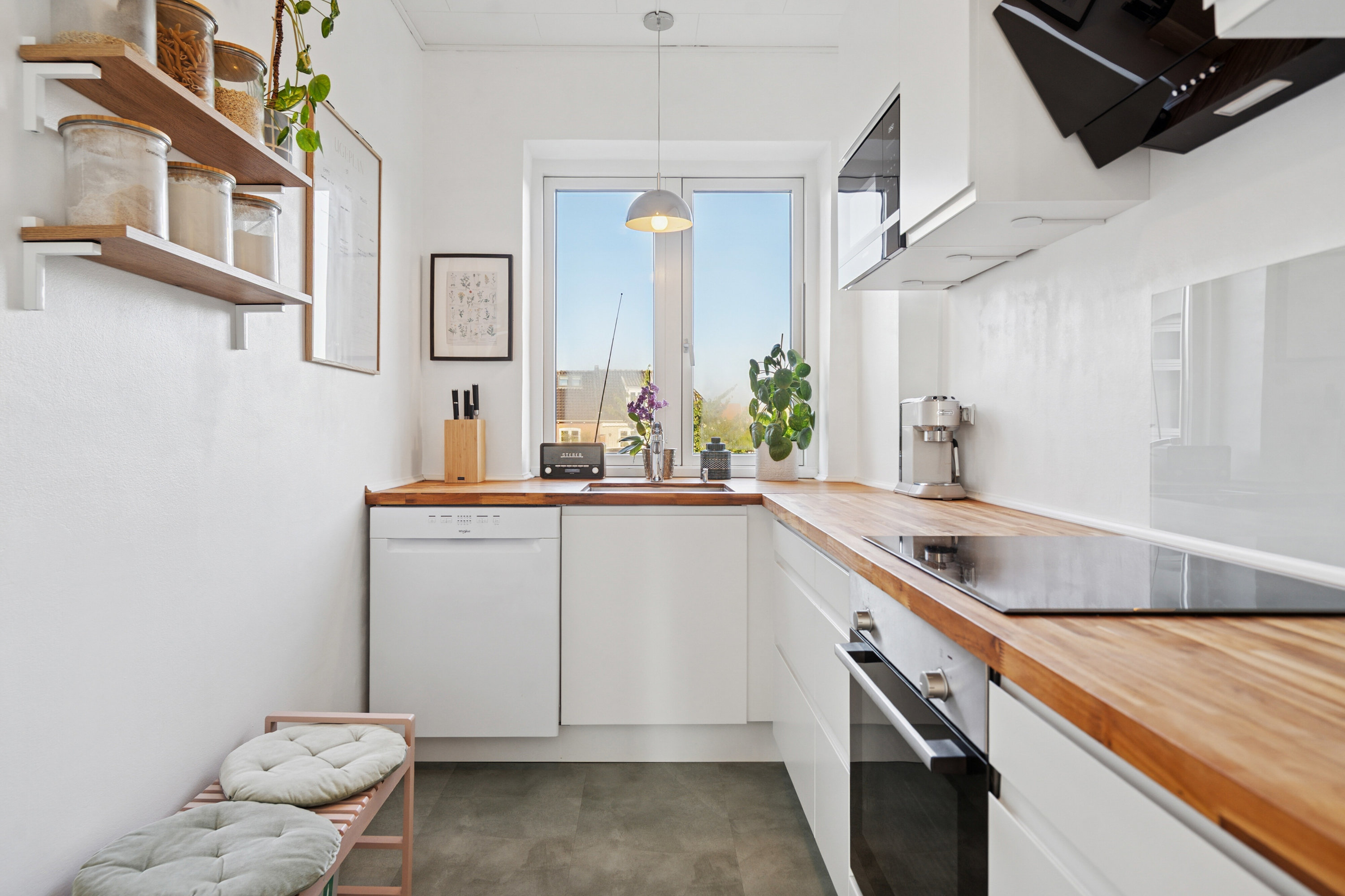 Miniaturebillede 1: køkken. Billede af Teisensvej 2B, 1. tv., 5000 Odense C