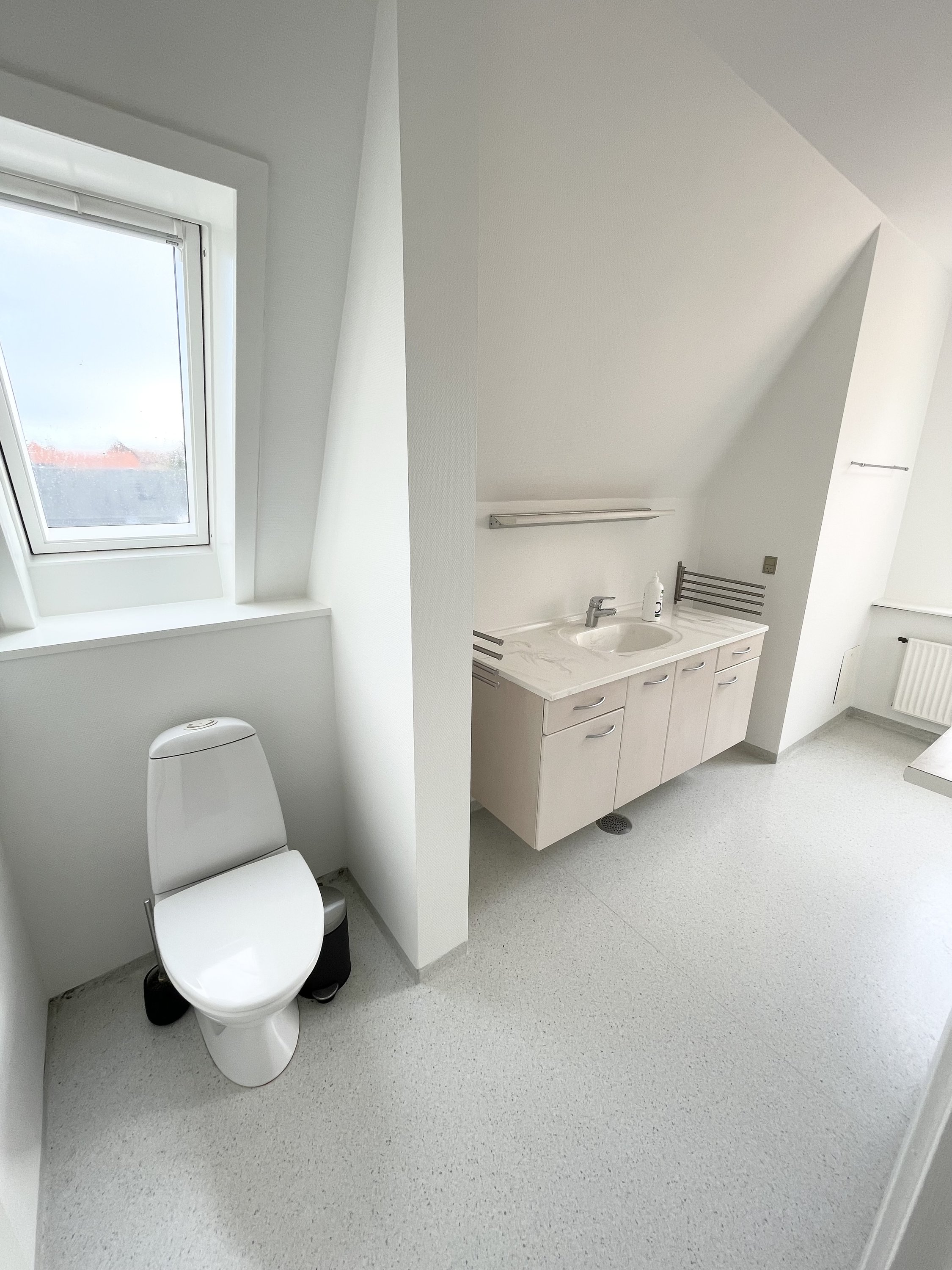 Fremhævet  billede i fuldskærmstilstand. Billede af Middelfartvej 114, 2., Bolbro, 5200 Odense V