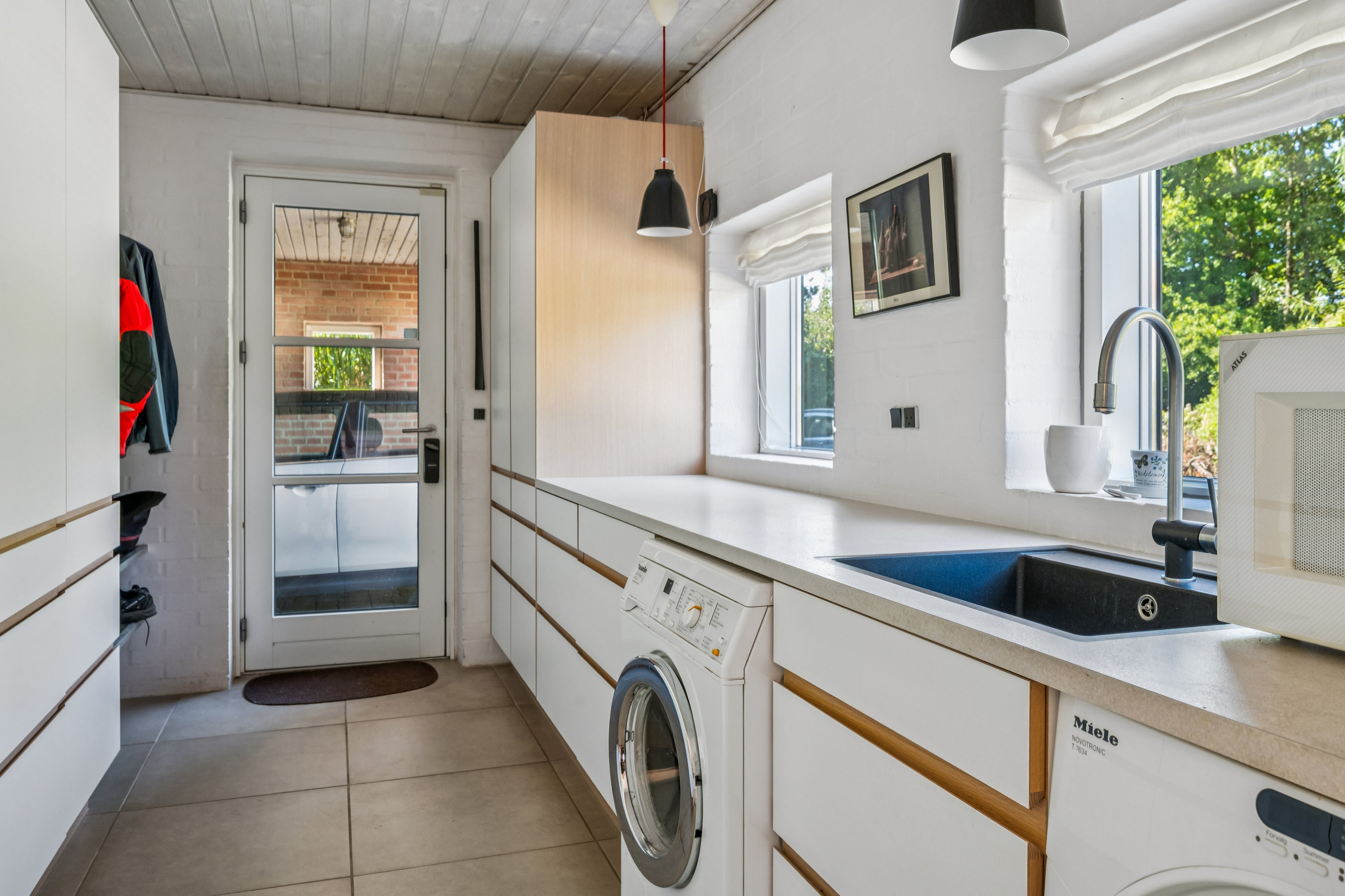 Fremhævet køkken billede i fuldskærmstilstand. Billede af Annekærvej 36, 8250 Egå