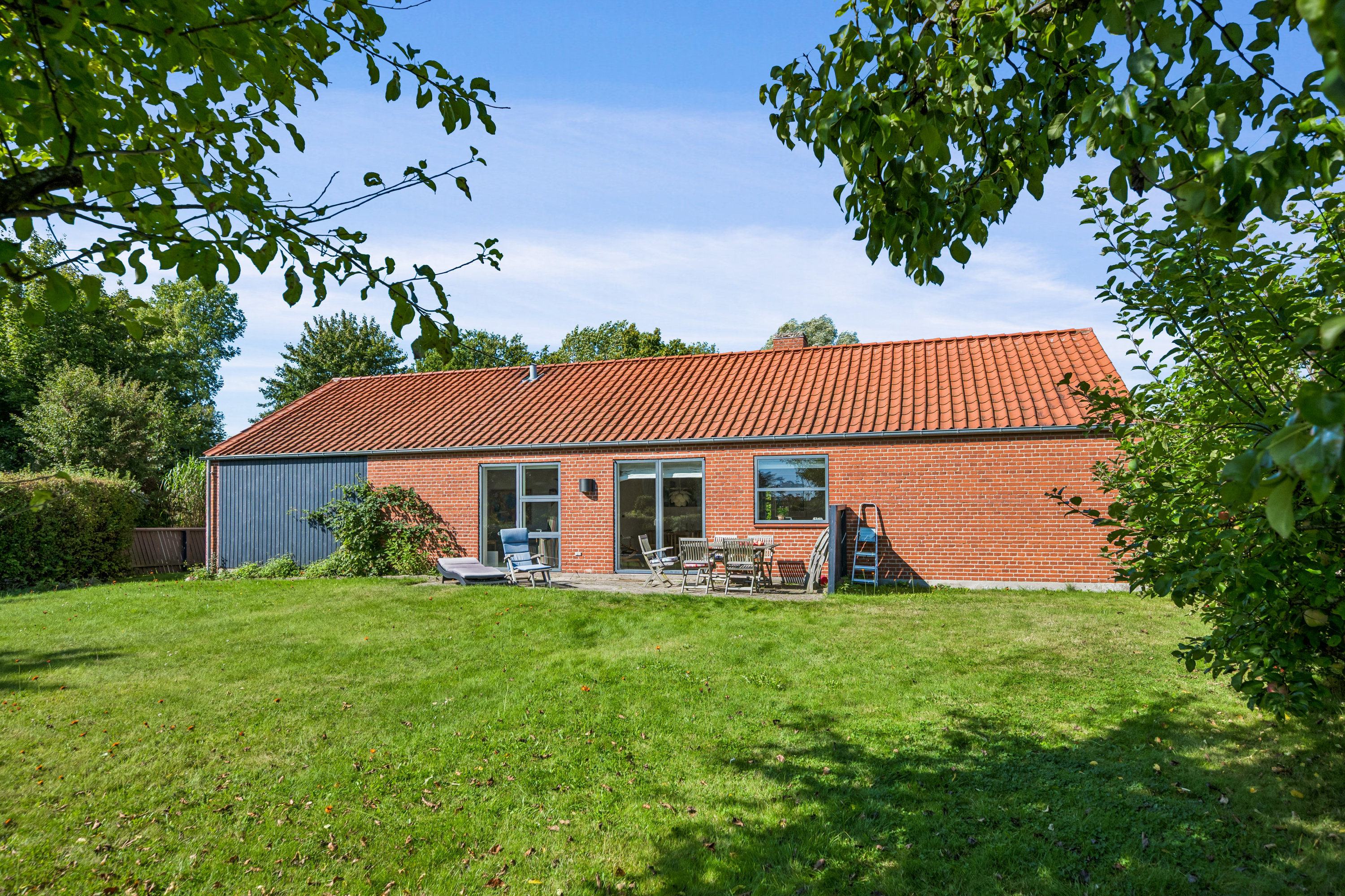 Fremhævet ejendom 1 billede i fuldskærmstilstand. Billede af Annekærvej 36, 8250 Egå