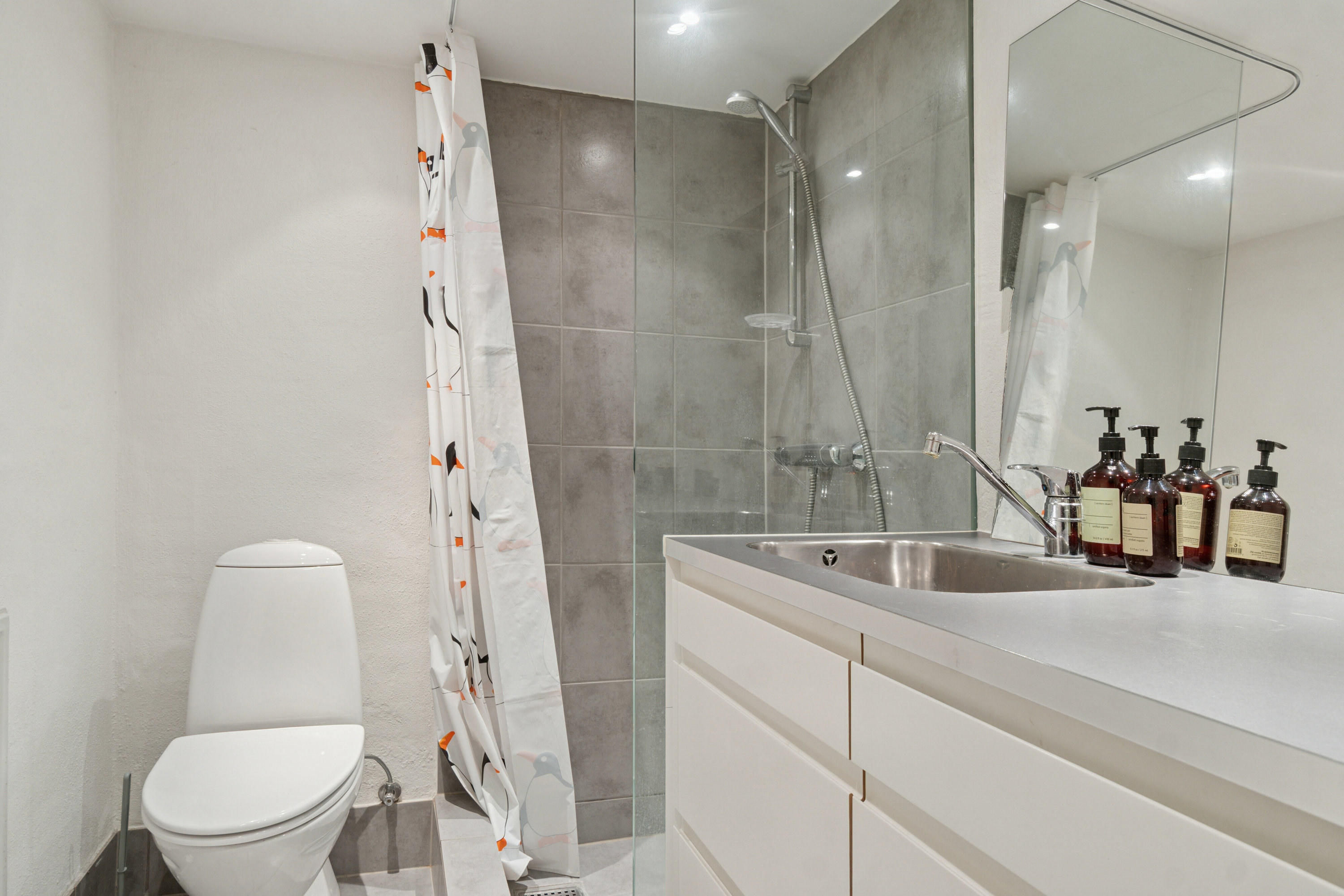 Fremhævet badeværelse billede i fuldskærmstilstand. Billede af Bakkedraget 2, Skåde, 8270 Højbjerg