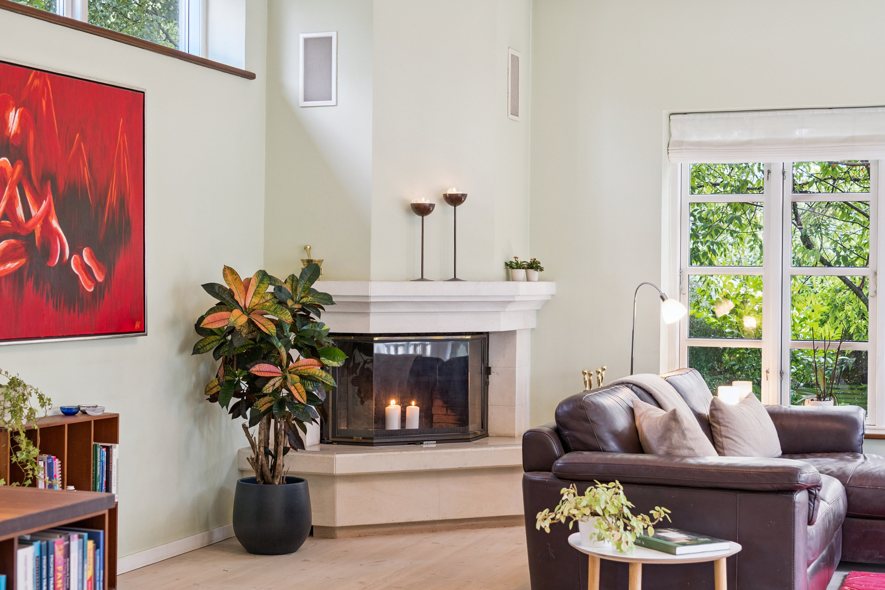 Fremhævet stue billede i fuldskærmstilstand. Billede af Hjortekærskrænten 13, 2800 Kongens Lyngby