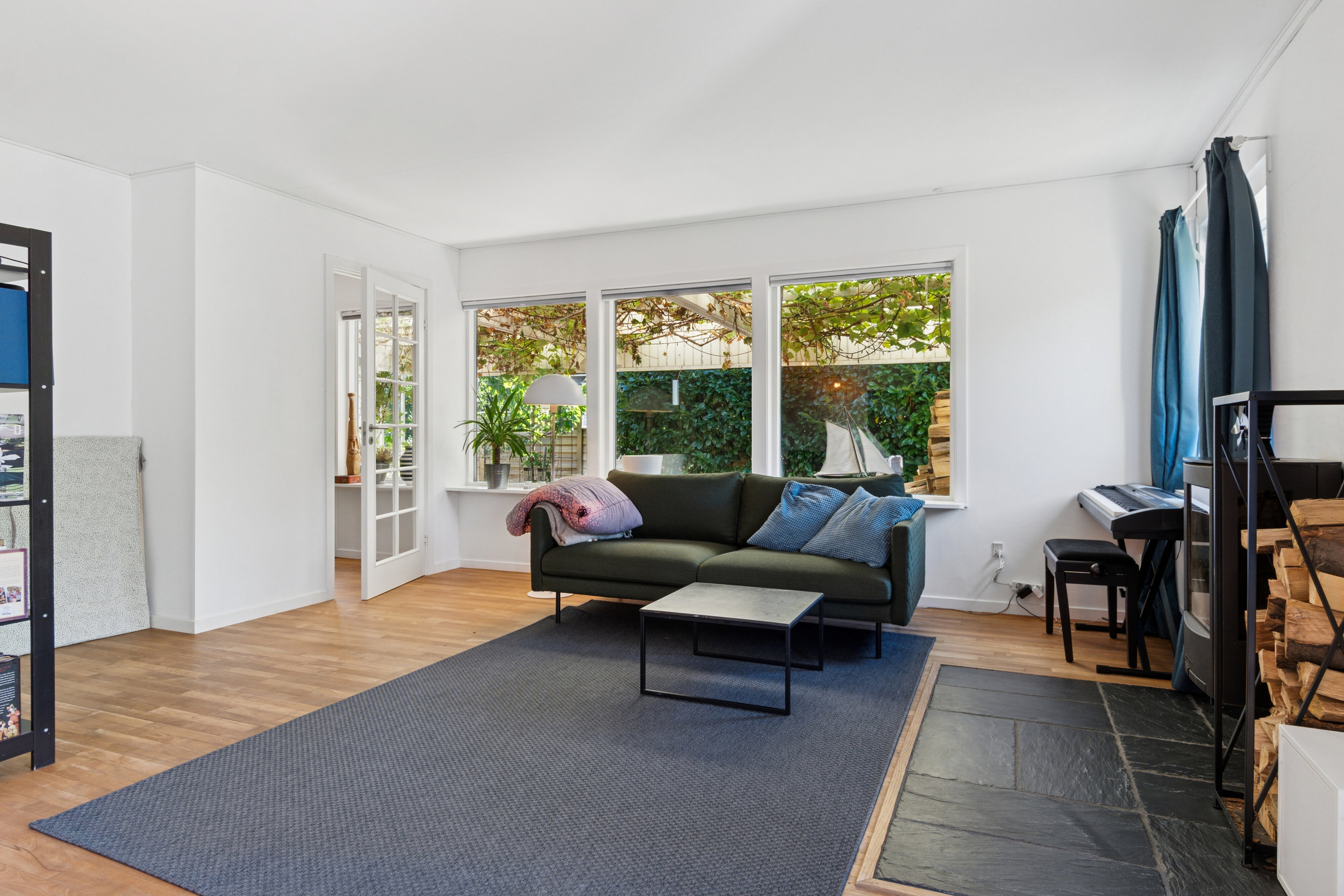 Fremhævet stue billede i fuldskærmstilstand. Billede af Strandvangen 15, 2650 Hvidovre