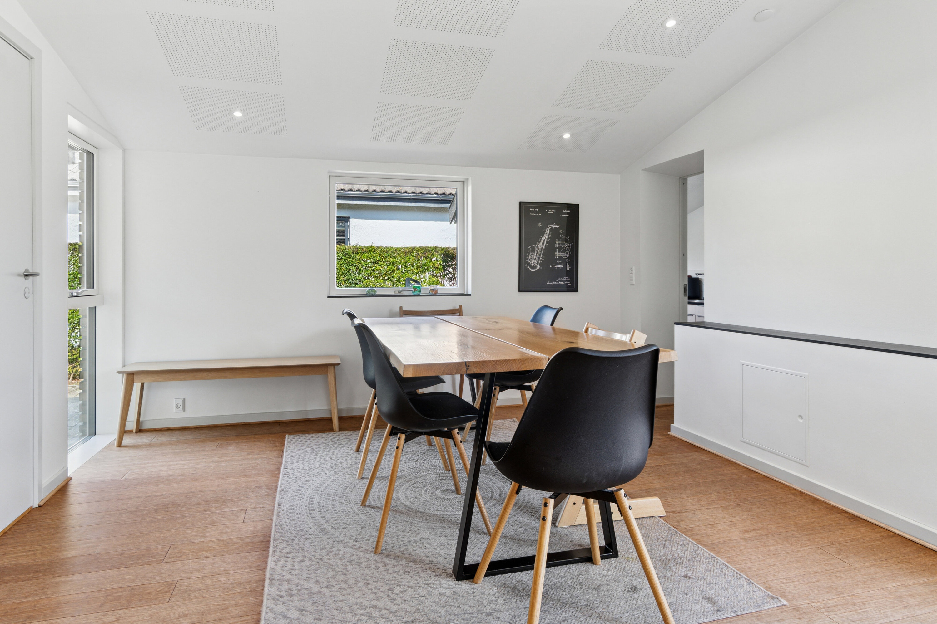 Fremhævet spisestue billede i fuldskærmstilstand. Billede af Strandvangen 15, 2650 Hvidovre