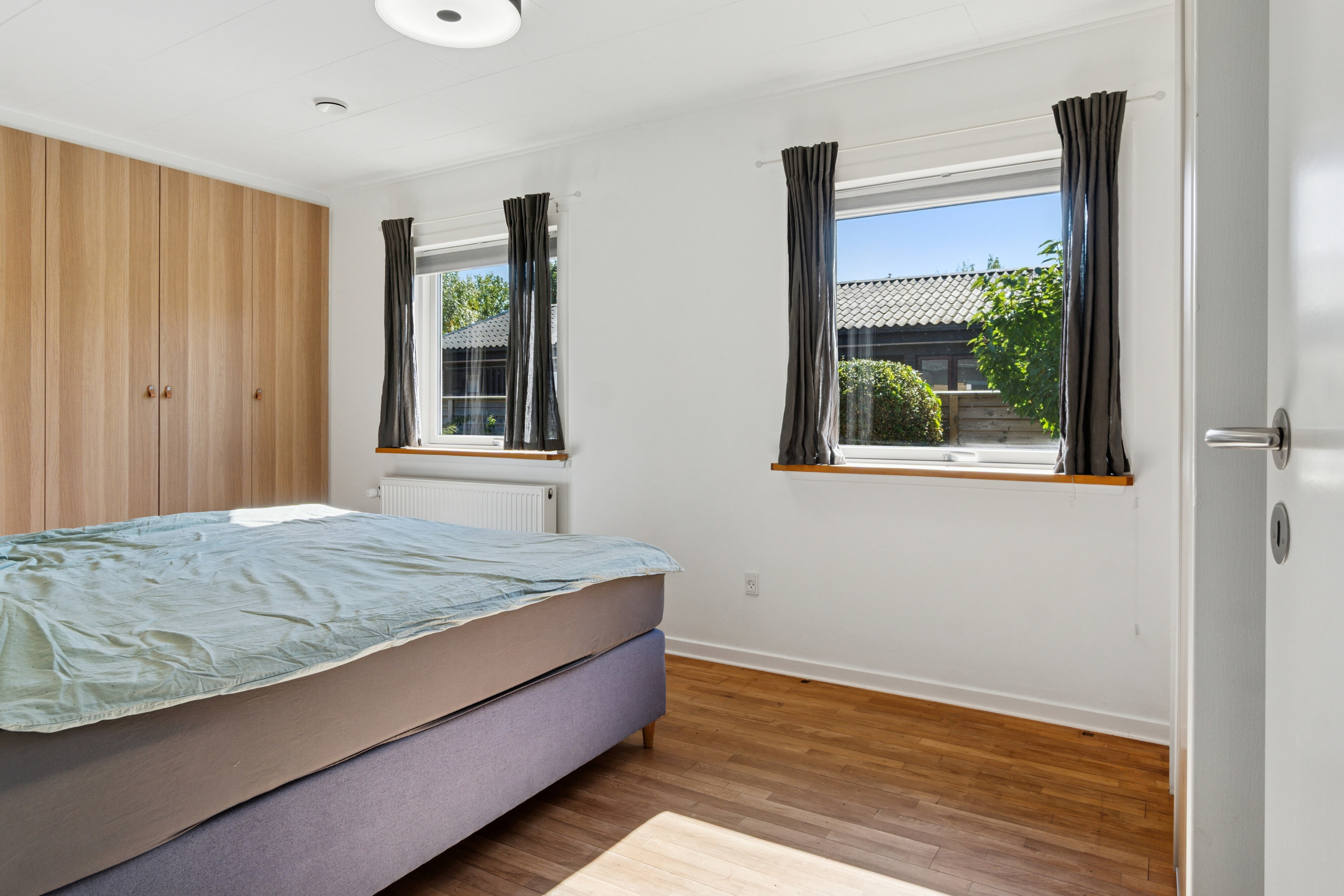Fremhævet soveværelse billede i fuldskærmstilstand. Billede af Strandvangen 15, 2650 Hvidovre