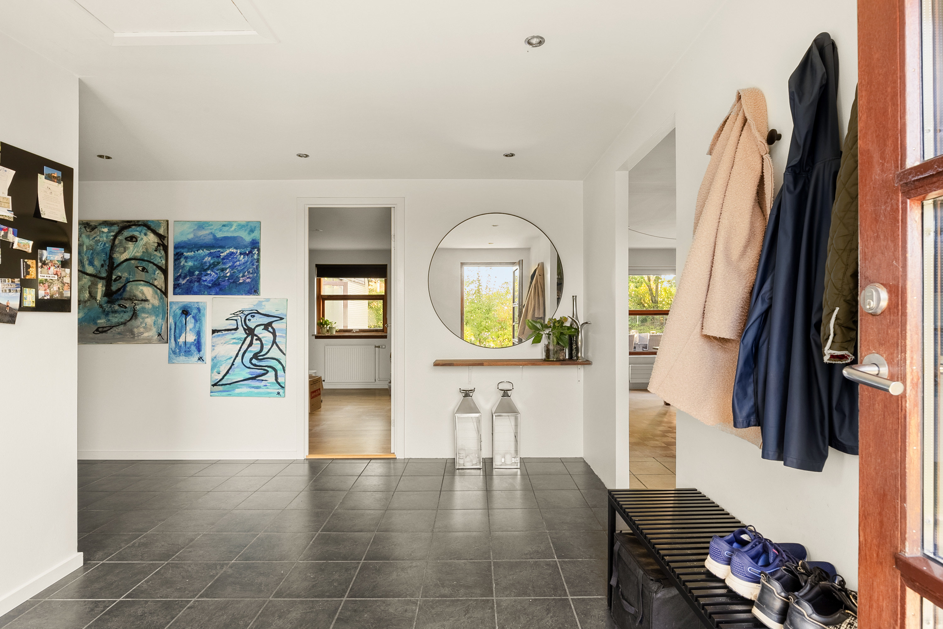 Fremhævet entré billede i fuldskærmstilstand. Billede af Liljevænget 9, 8362 Hørning