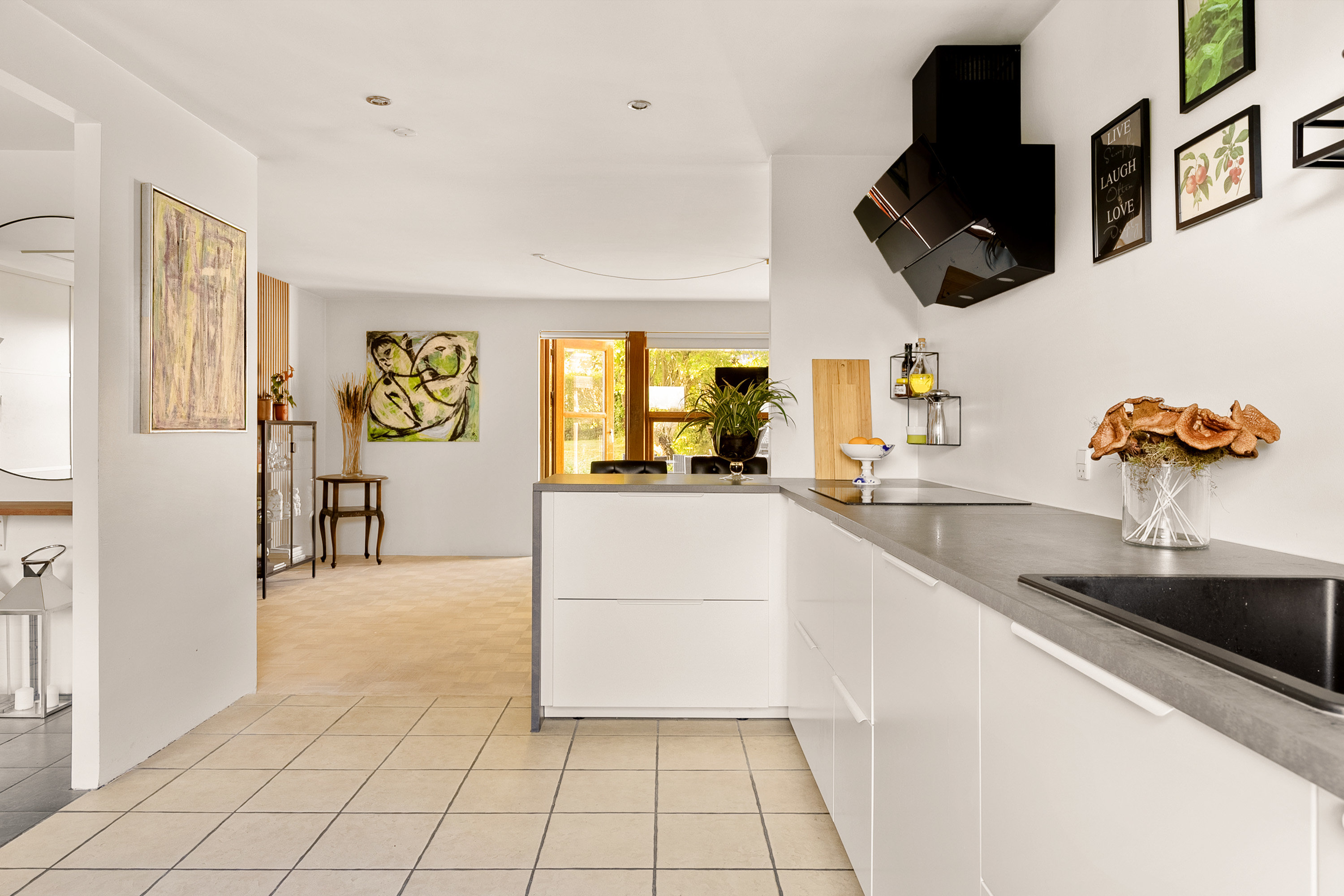 Fremhævet køkken billede i fuldskærmstilstand. Billede af Liljevænget 9, 8362 Hørning