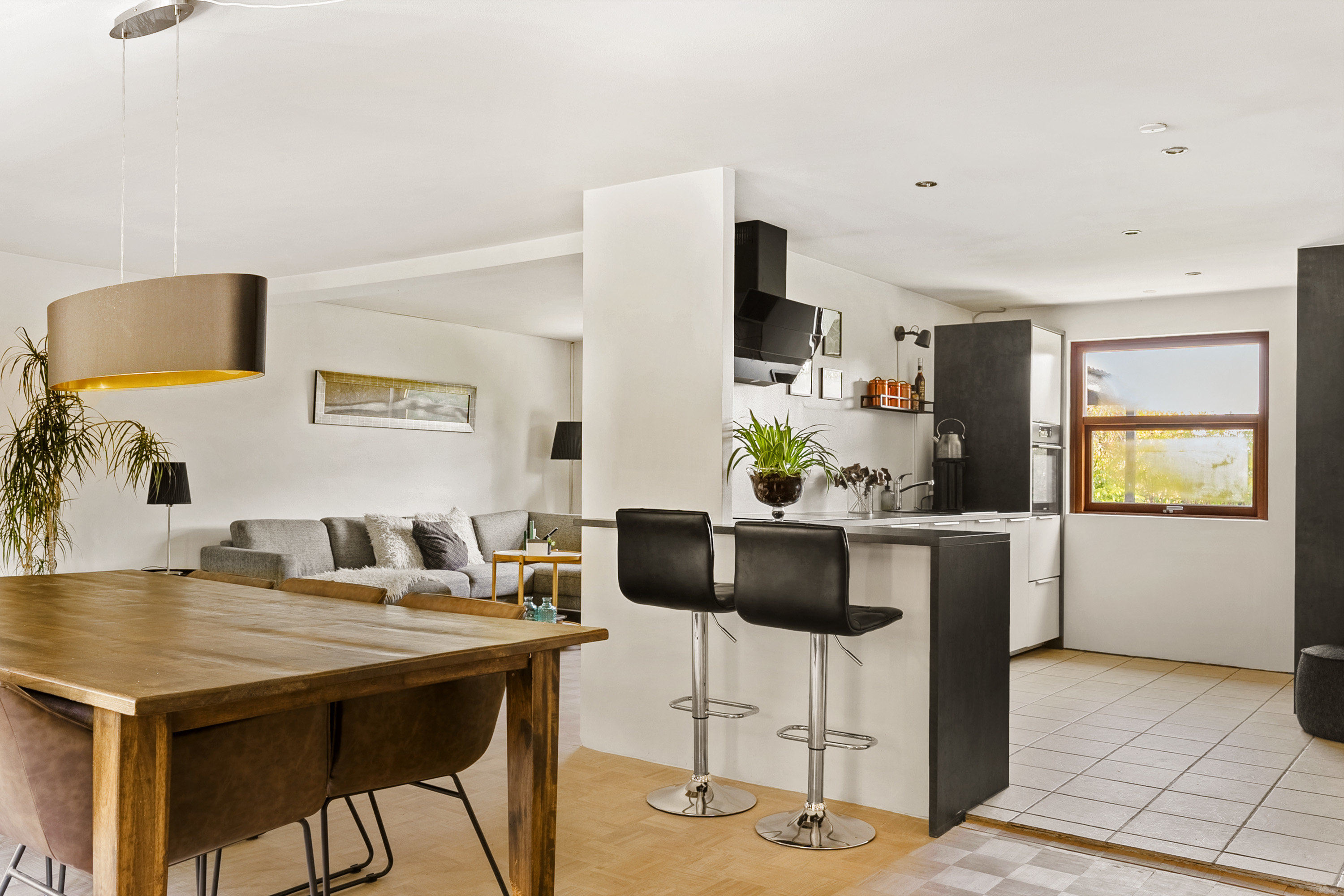 Fremhævet spisestue billede i fuldskærmstilstand. Billede af Liljevænget 9, 8362 Hørning