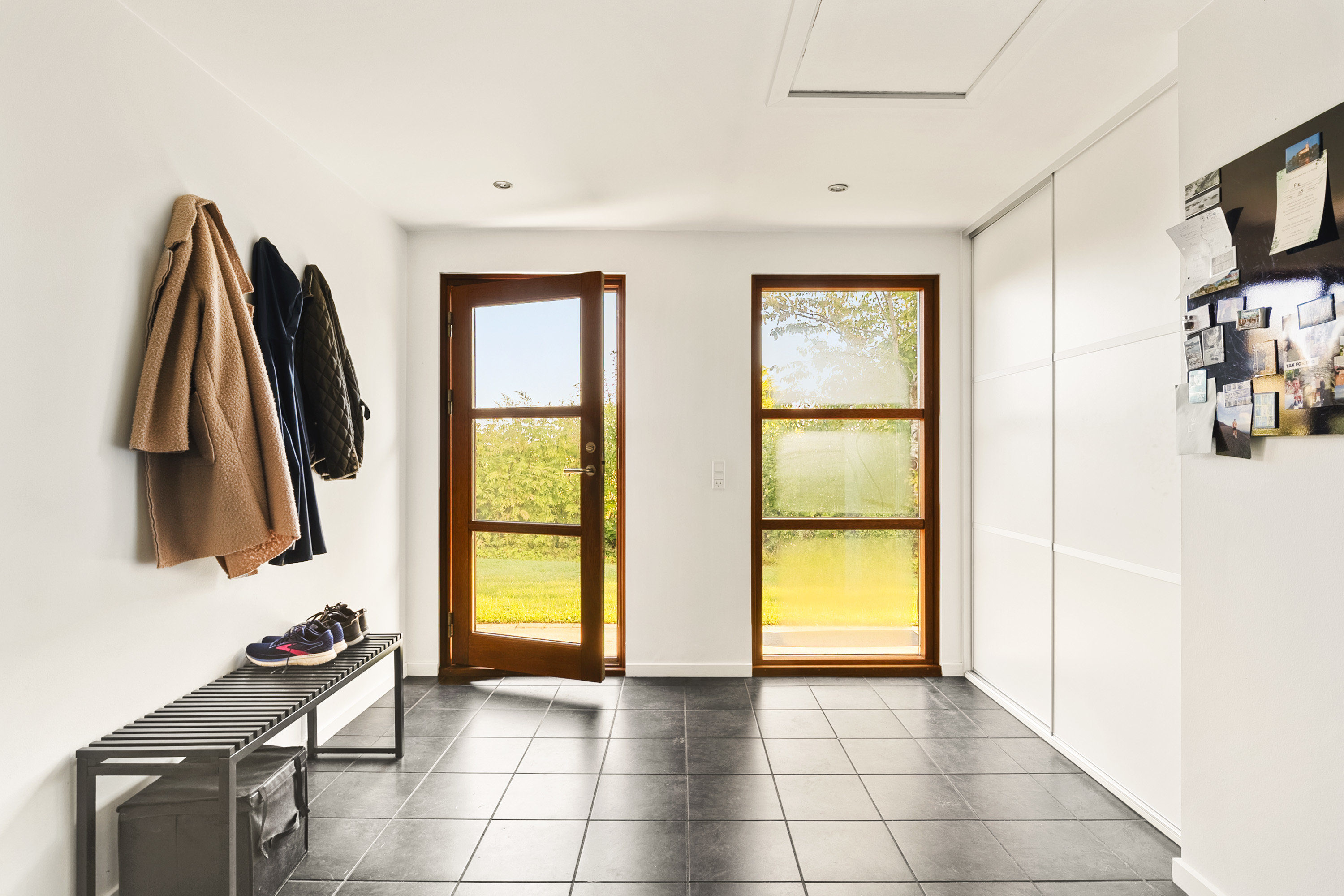 Fremhævet entré billede i fuldskærmstilstand. Billede af Liljevænget 9, 8362 Hørning