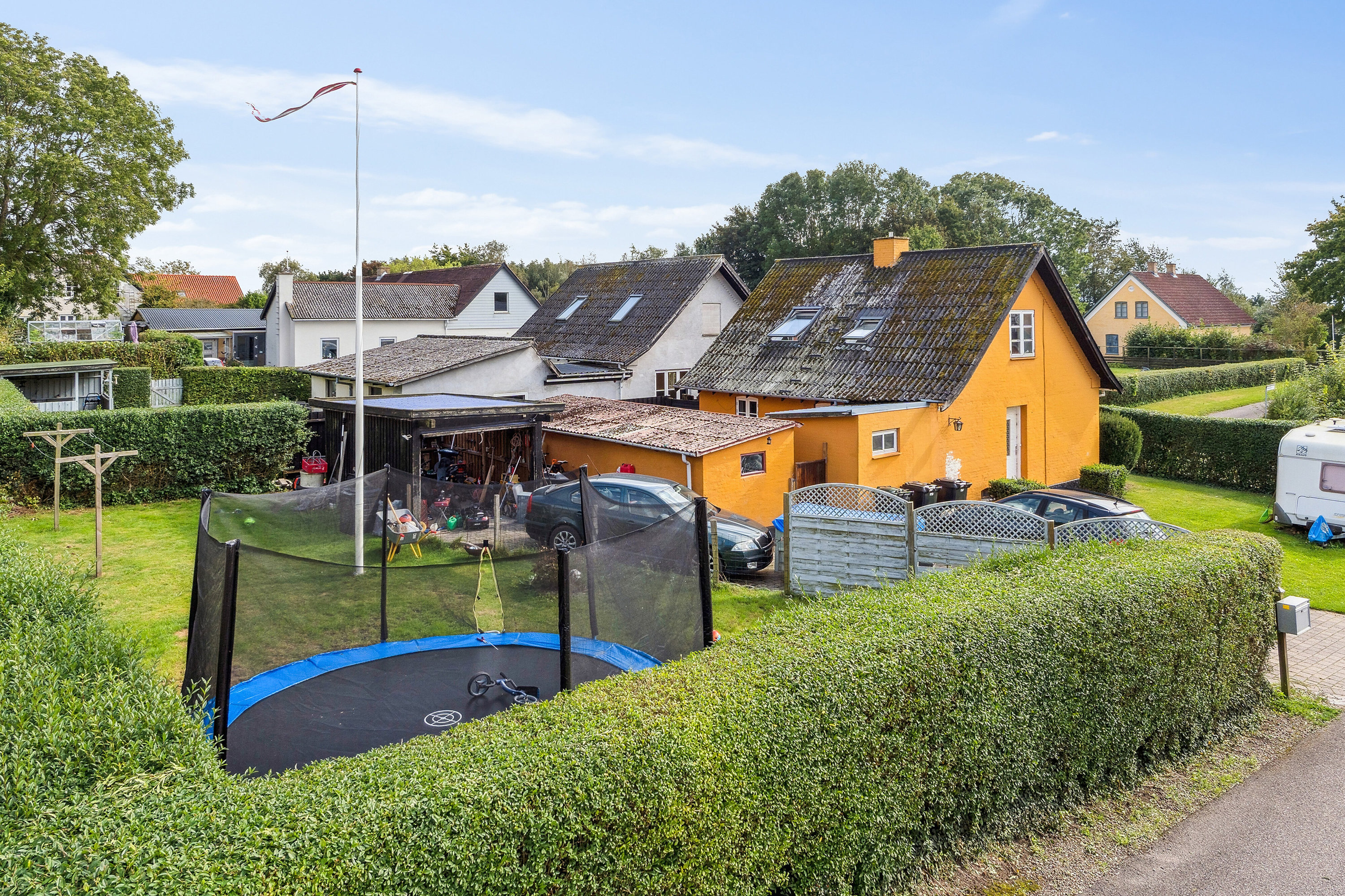 Fremhævet set fra vejen billede i fuldskærmstilstand. Billede af Gimlingevej 15, Flakkebjerg, 4200 Slagelse