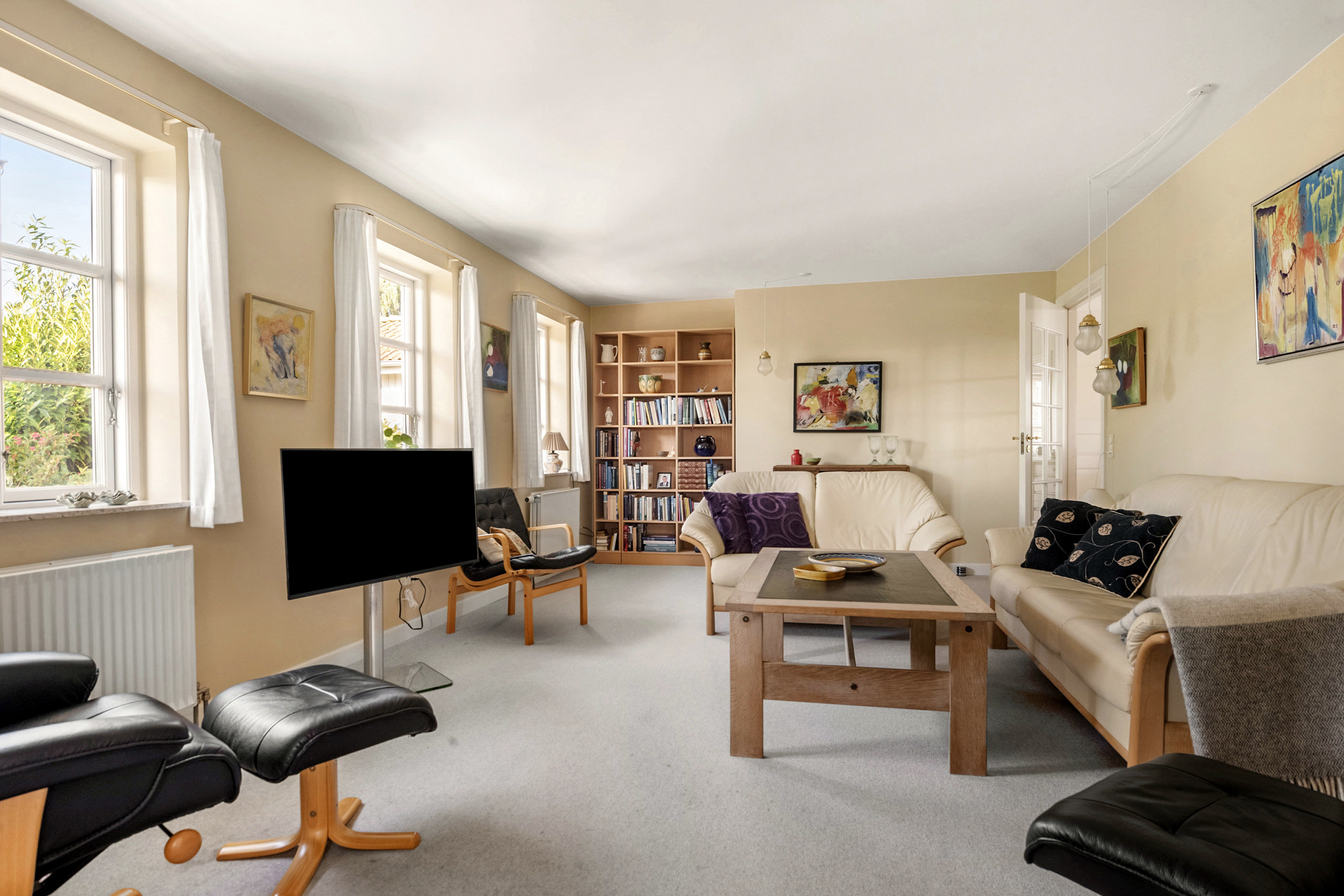 Fremhævet stue billede i fuldskærmstilstand. Billede af Søndermarksvej 62, Sejet, 8700 Horsens