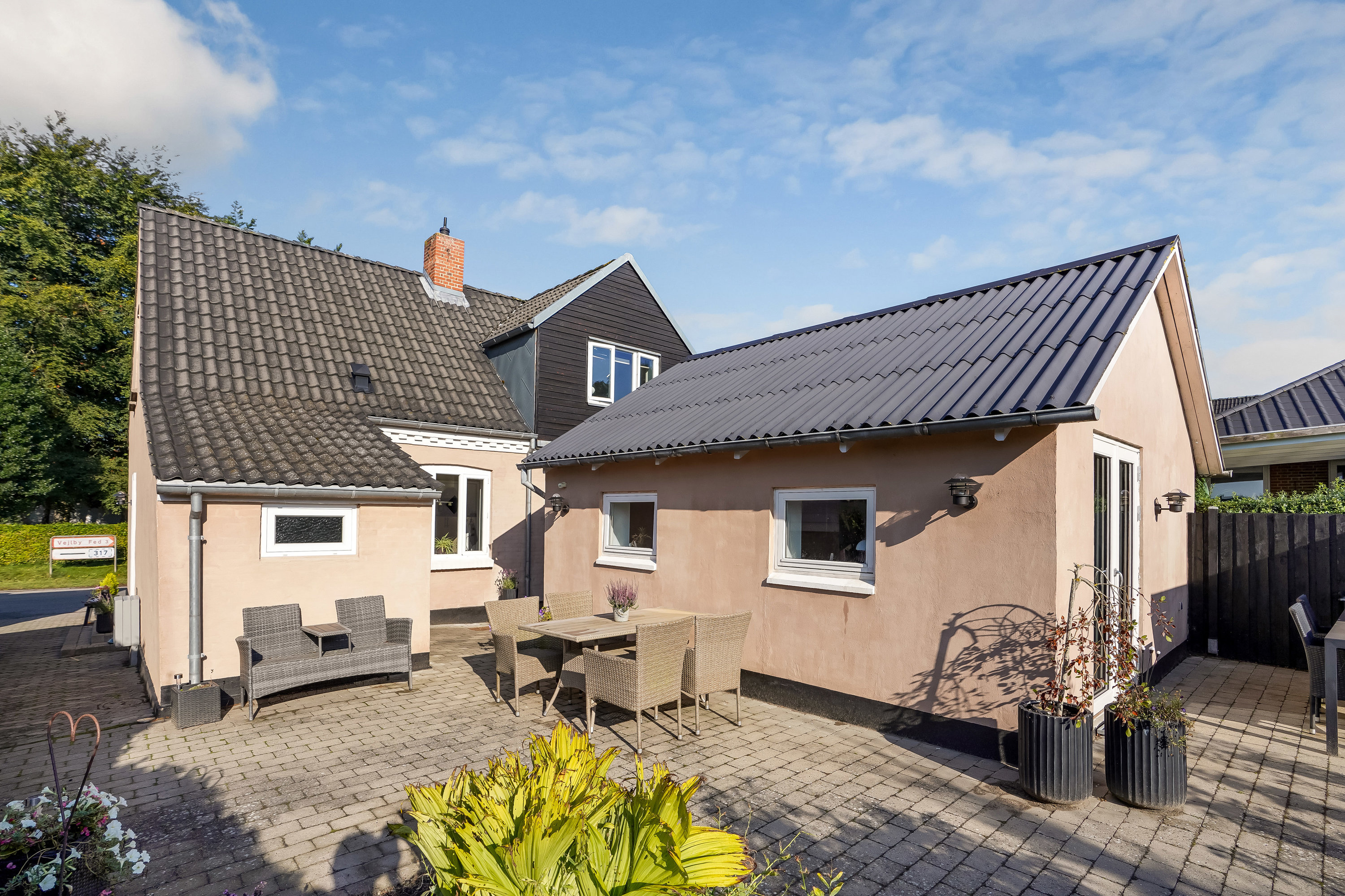 Miniaturebillede 1: ejendommen. Billede af Vejlbyvej 34, Vejlby, 5500 Middelfart