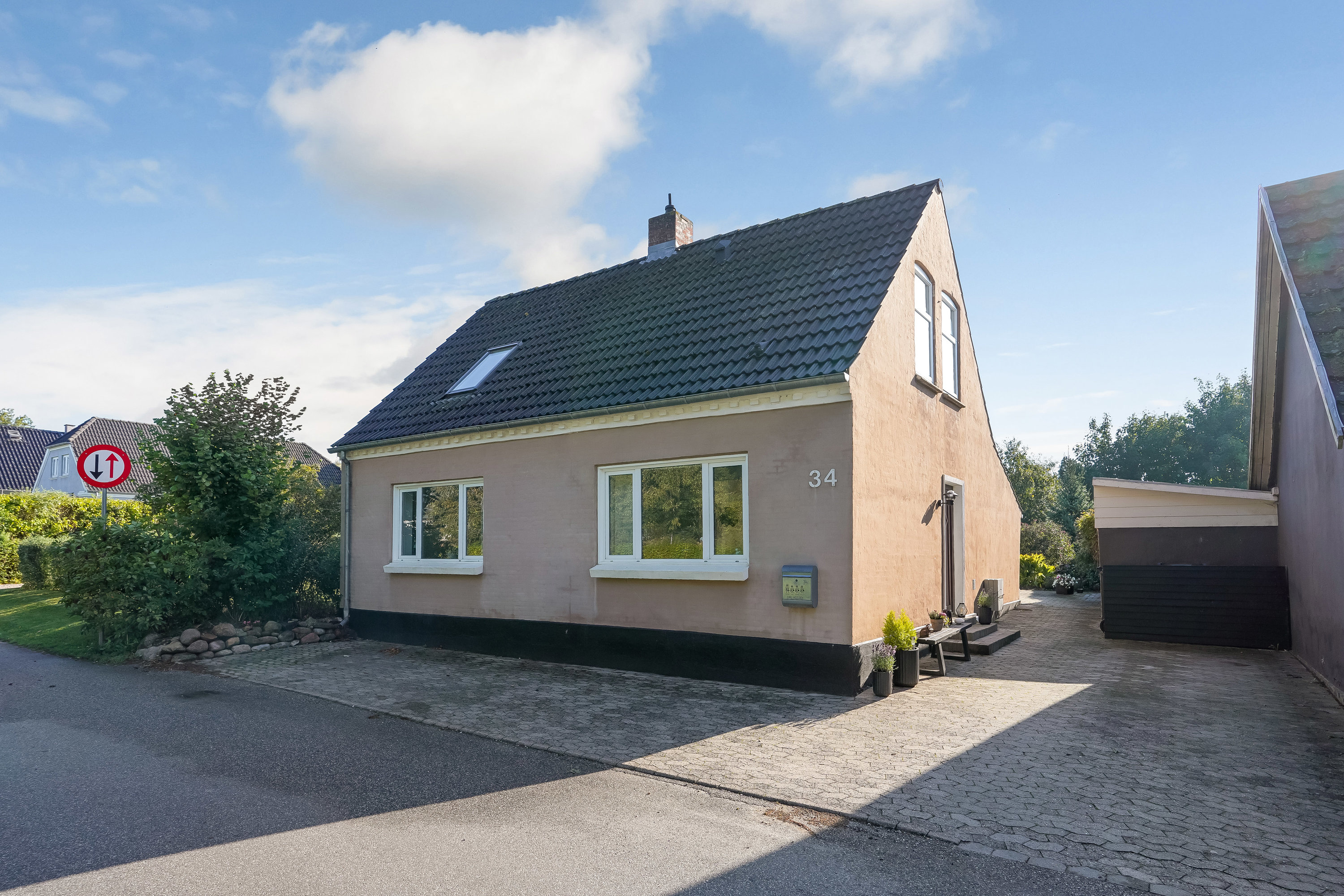 Fremhævet ejendommen billede i fuldskærmstilstand. Billede af Vejlbyvej 34, Vejlby, 5500 Middelfart