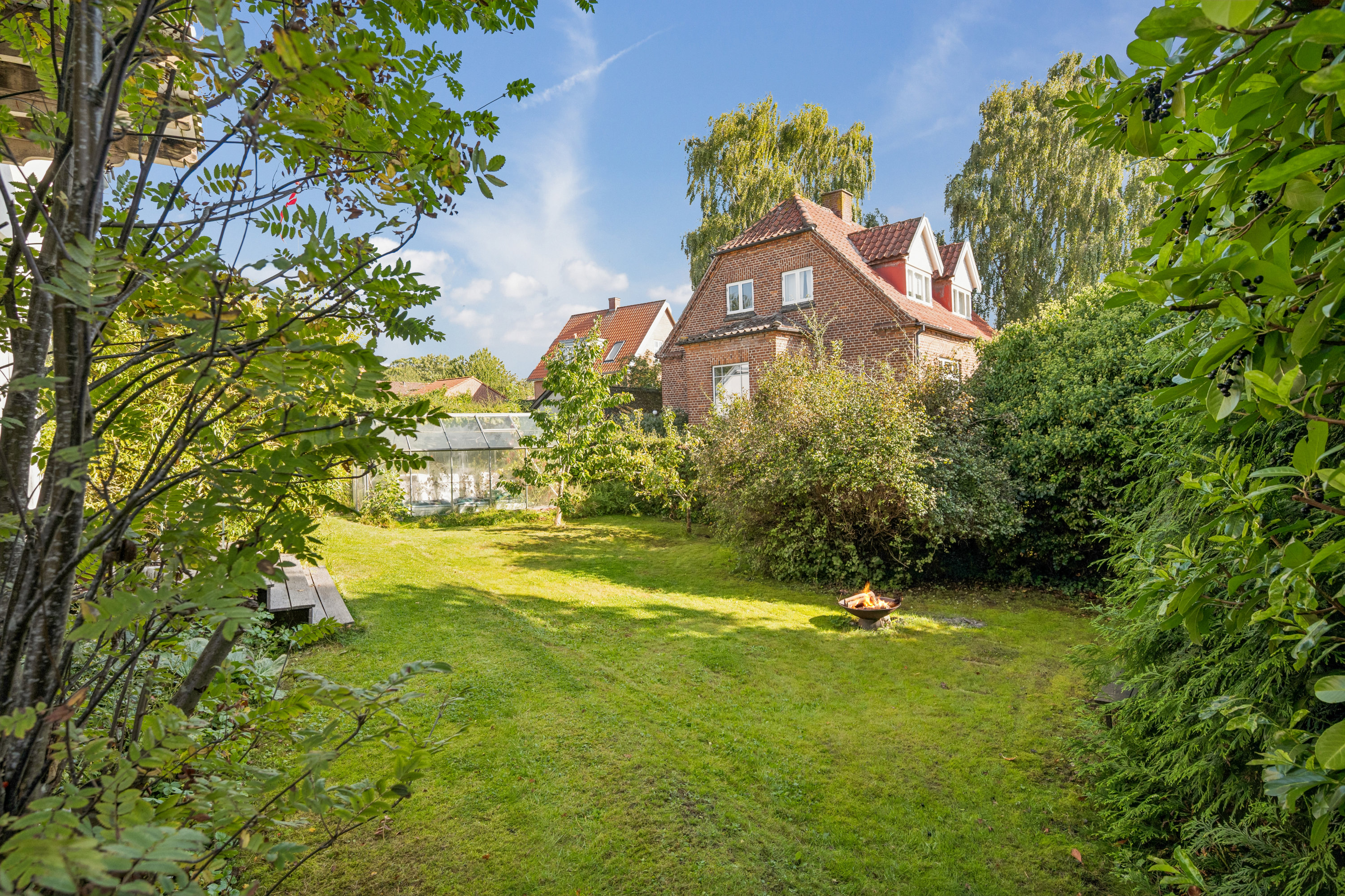 Fremhævet have billede i fuldskærmstilstand. Billede af Bækkelundsvej 5, 1., 8240 Risskov