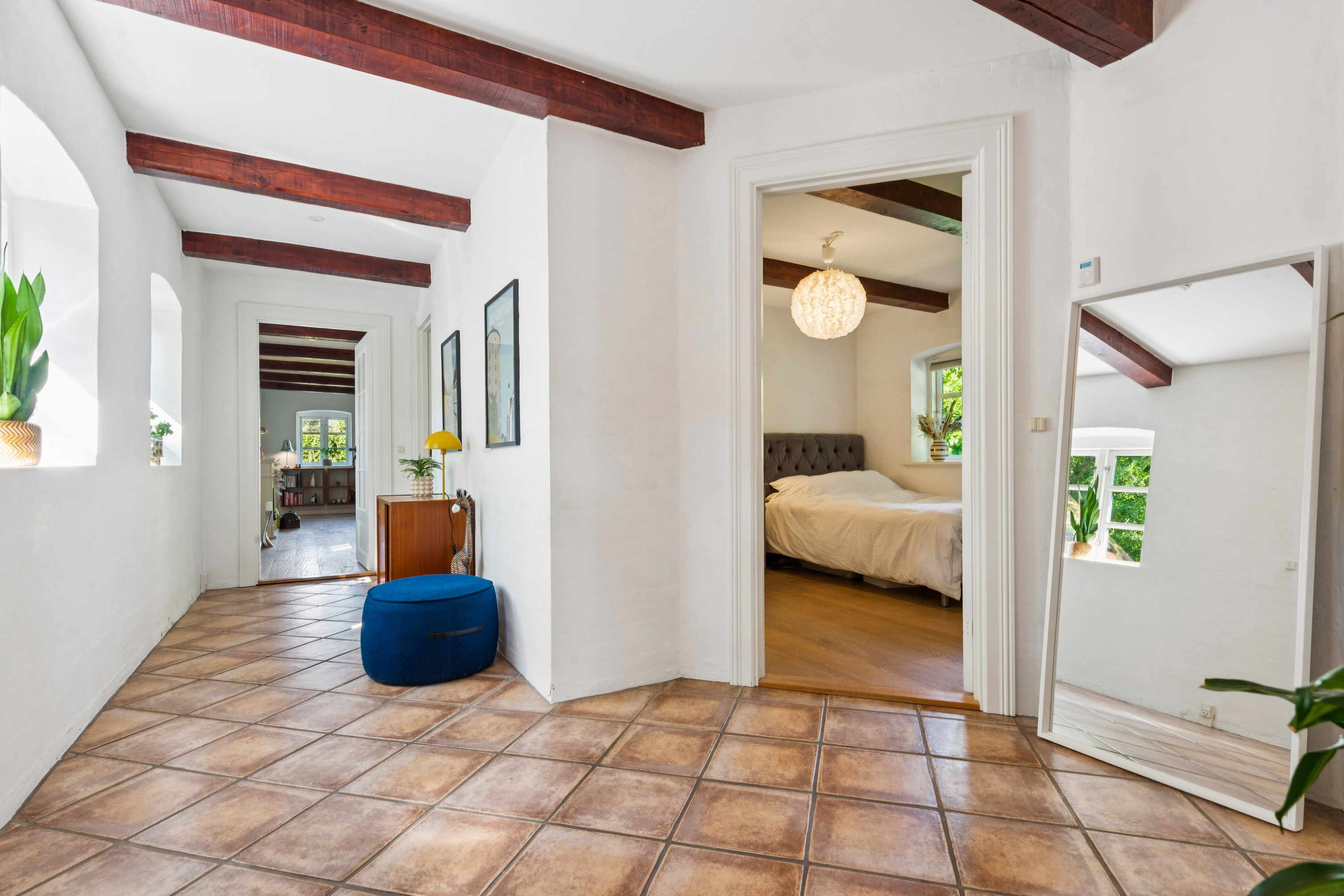 Fremhævet gang billede i fuldskærmstilstand. Billede af Lillegade 33, 2670 Greve