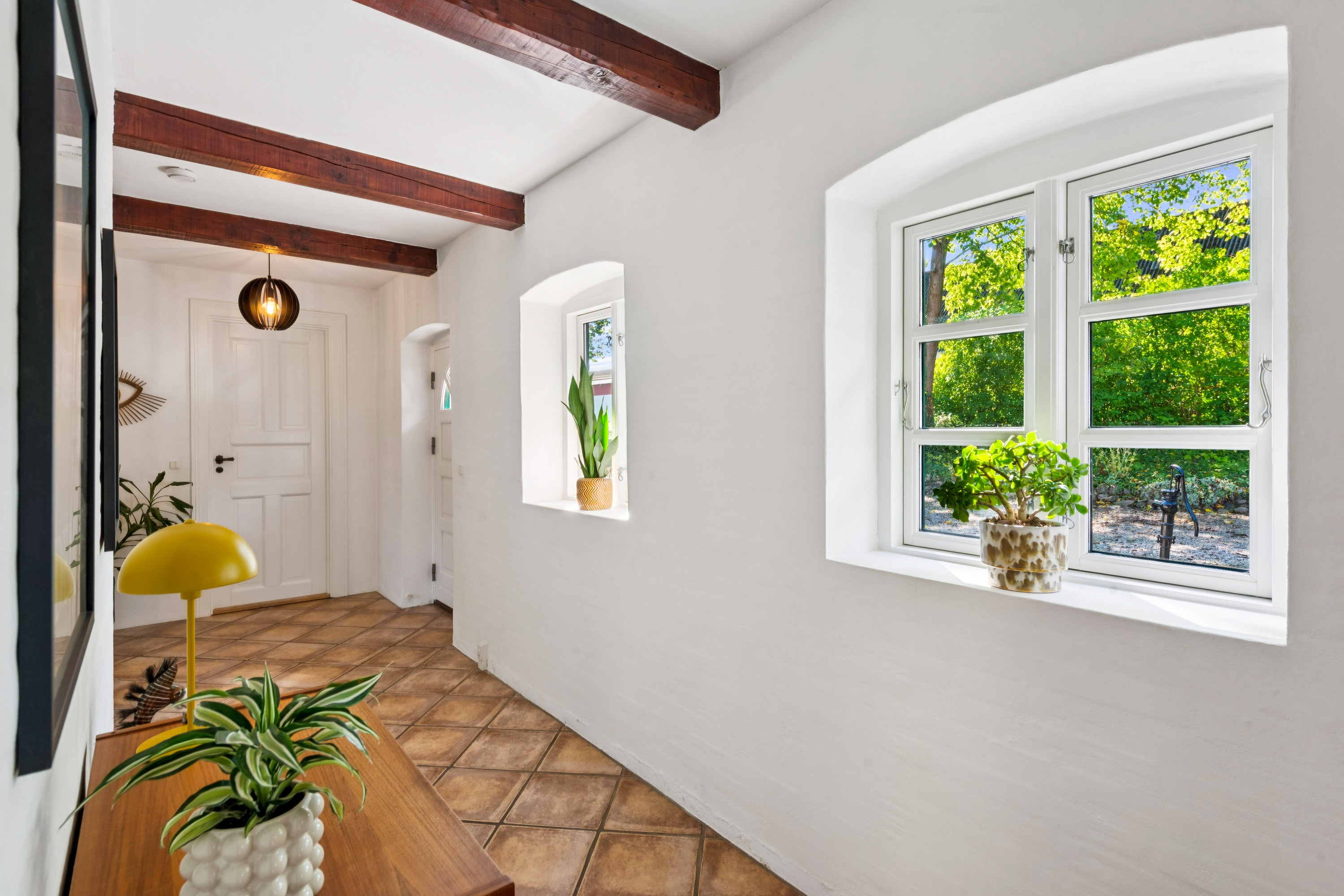 Fremhævet gang billede i fuldskærmstilstand. Billede af Lillegade 33, 2670 Greve