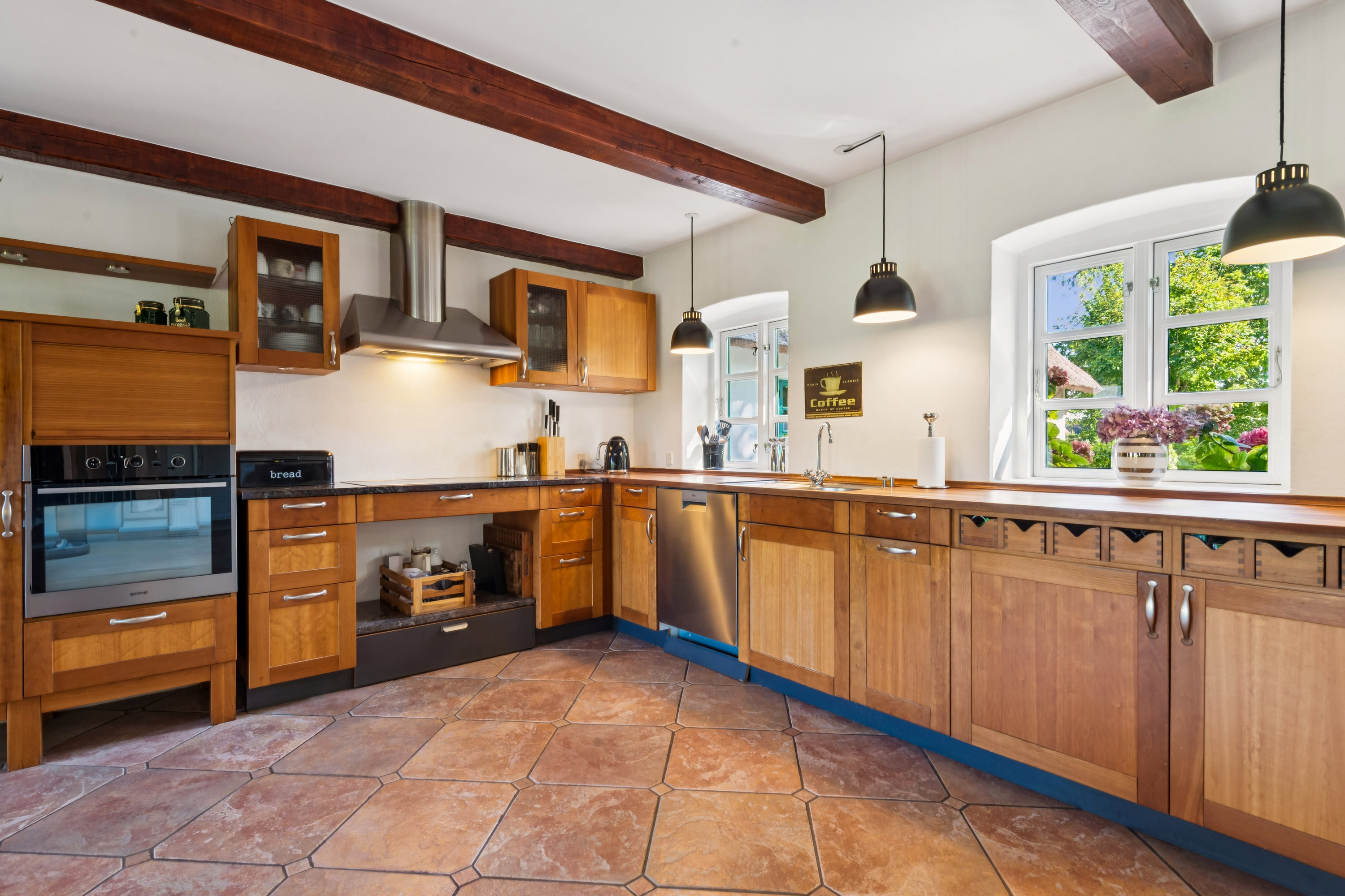 Fremhævet køkken billede i fuldskærmstilstand. Billede af Lillegade 33, 2670 Greve