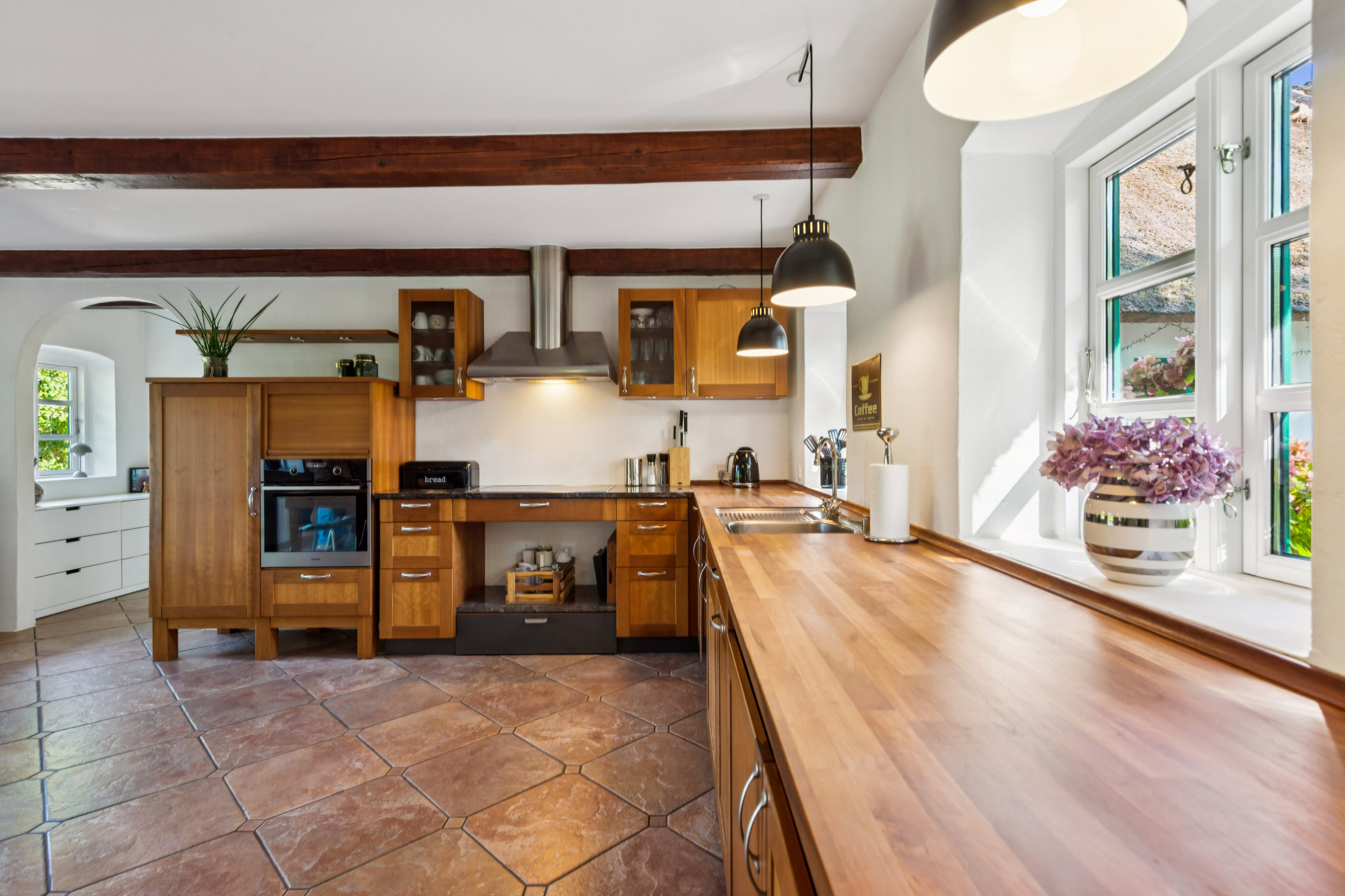 Fremhævet køkken billede i fuldskærmstilstand. Billede af Lillegade 33, 2670 Greve