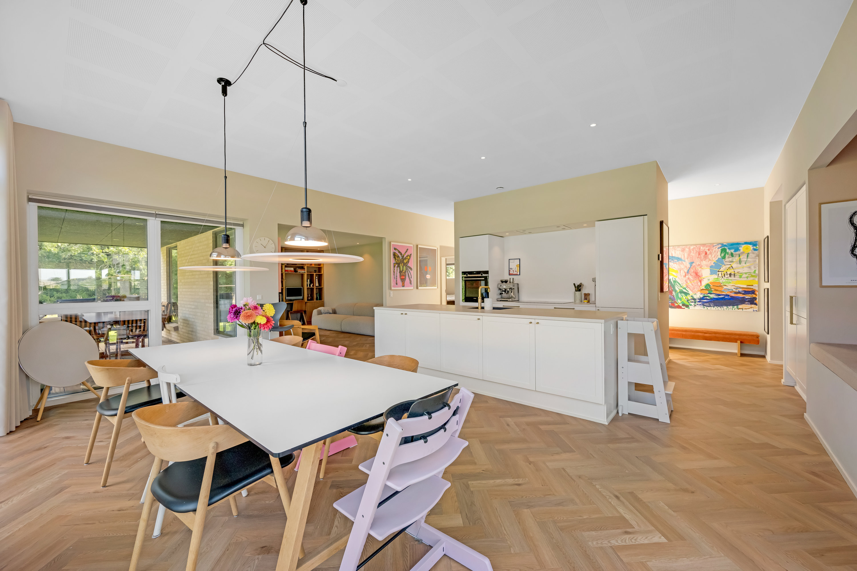 Fremhævet stue billede i fuldskærmstilstand. Billede af Oldager Allé 40, 6900 Skjern