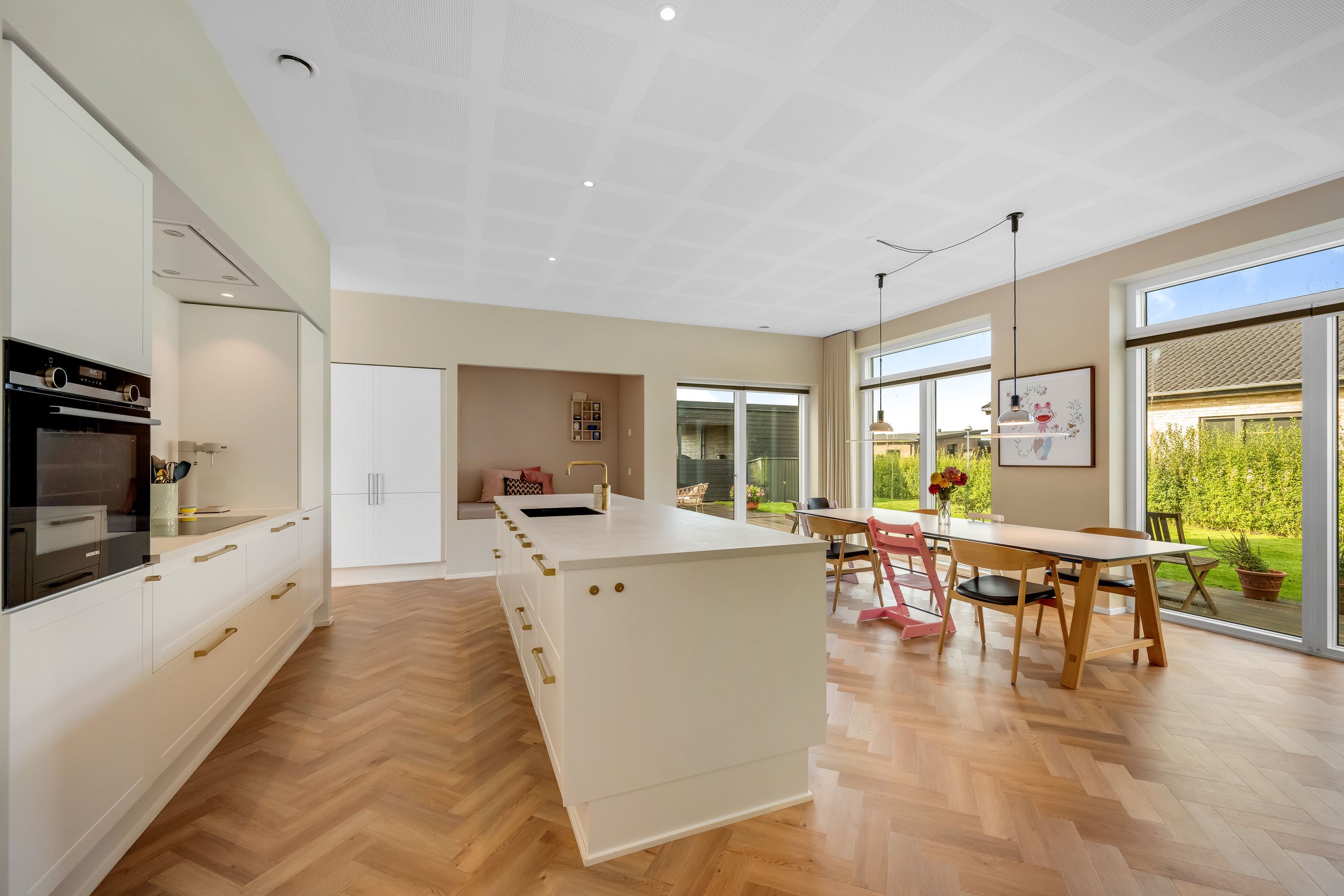 Fremhævet køkken billede i fuldskærmstilstand. Billede af Oldager Allé 40, 6900 Skjern