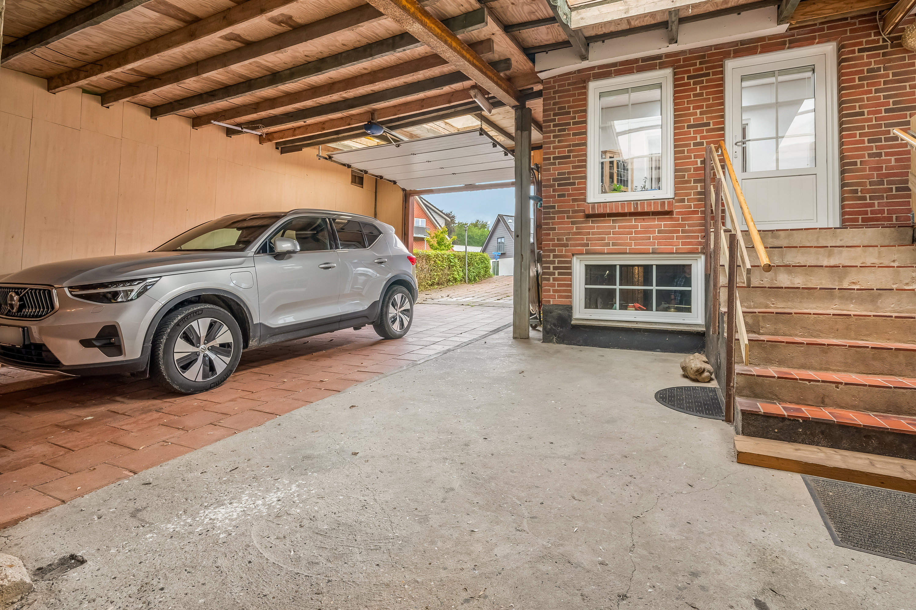 Fremhævet garage billede i fuldskærmstilstand. Billede af Borupsvej 1, 7550 Sørvad