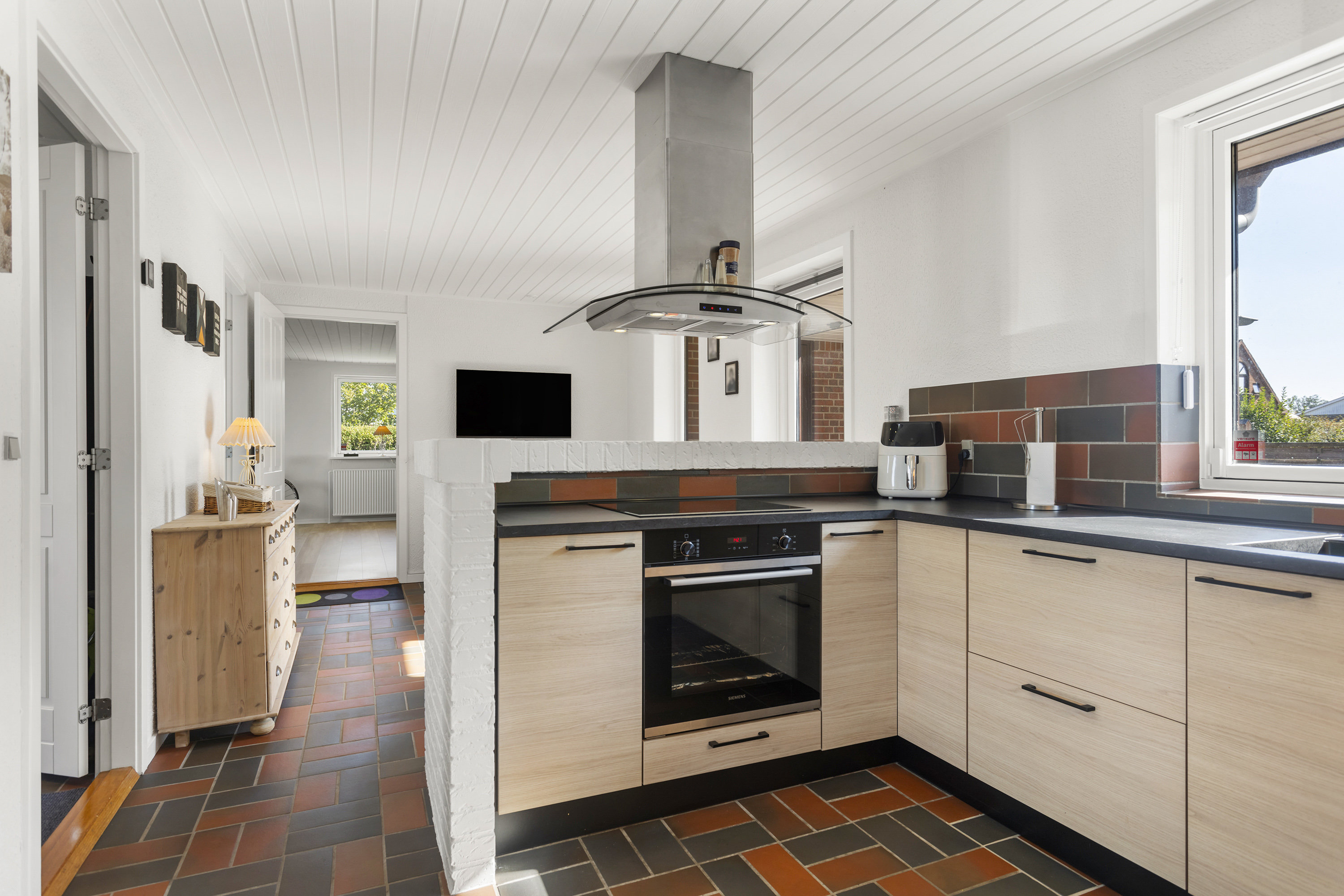 Miniaturebillede 2: køkken. Billede af Damsgårdsvej 1, 9900 Frederikshavn