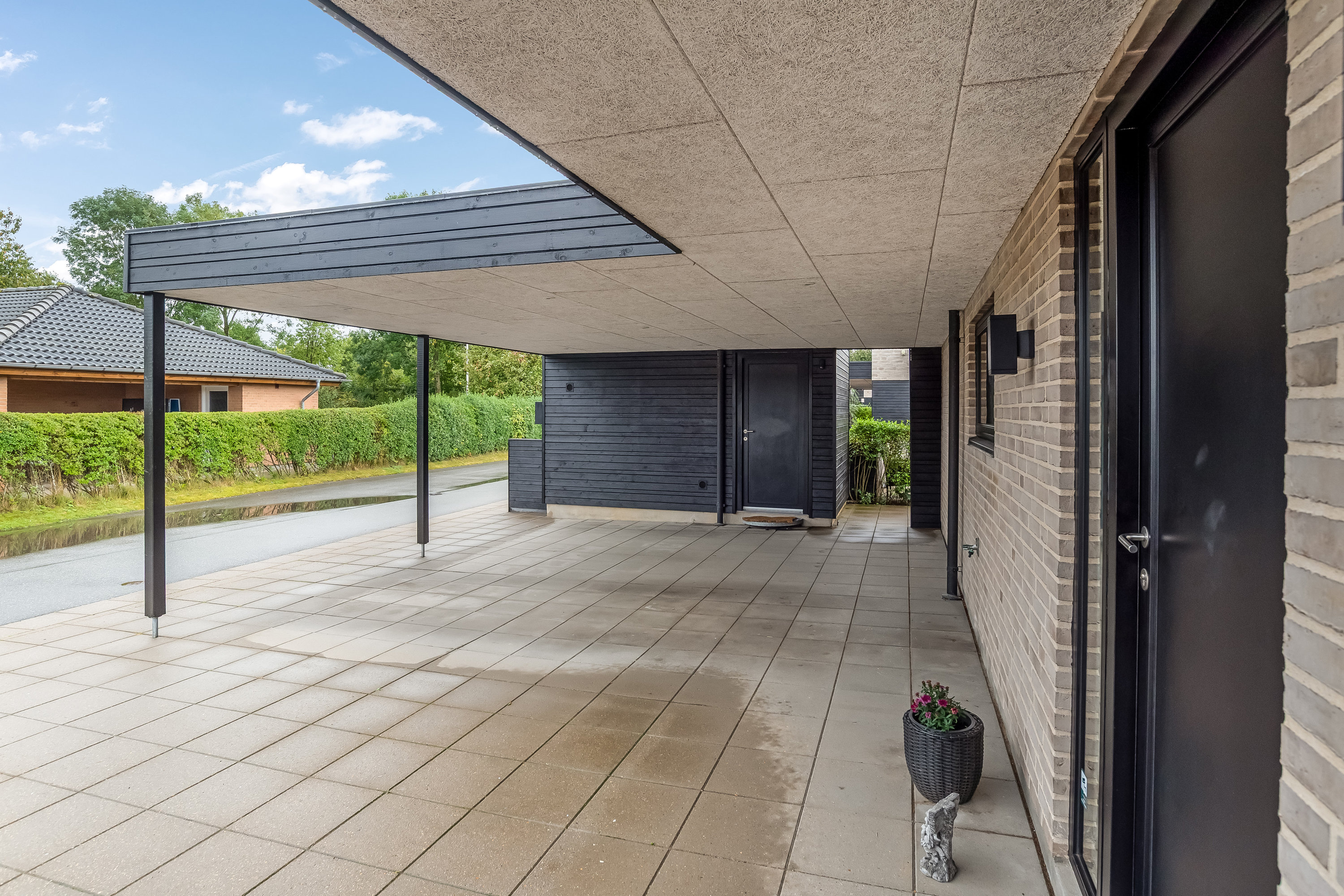 Fremhævet carport billede i fuldskærmstilstand. Billede af Knud Aggers Vej 39B, 7500 Holstebro