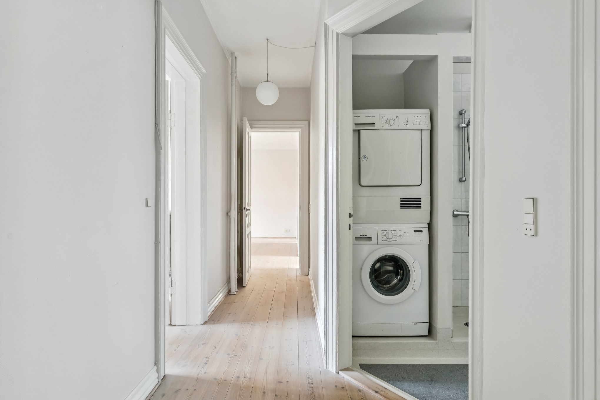 Fremhævet gang billede i fuldskærmstilstand. Billede af Lille Voldgade 5, 1. tv., 8900 Randers C