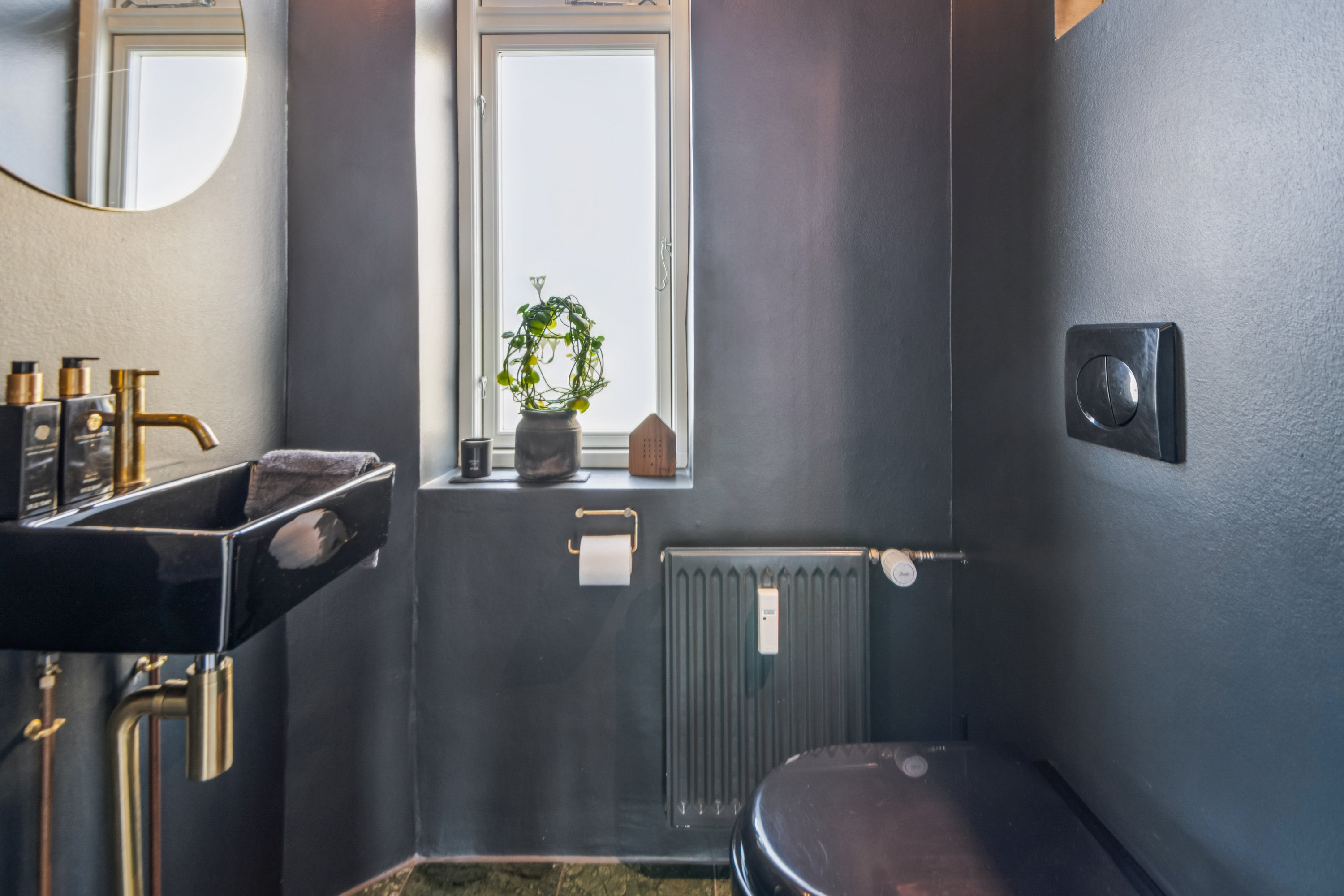 Fremhævet badeværelse billede i fuldskærmstilstand. Billede af Annebergvej 12, st.., 9000 Aalborg