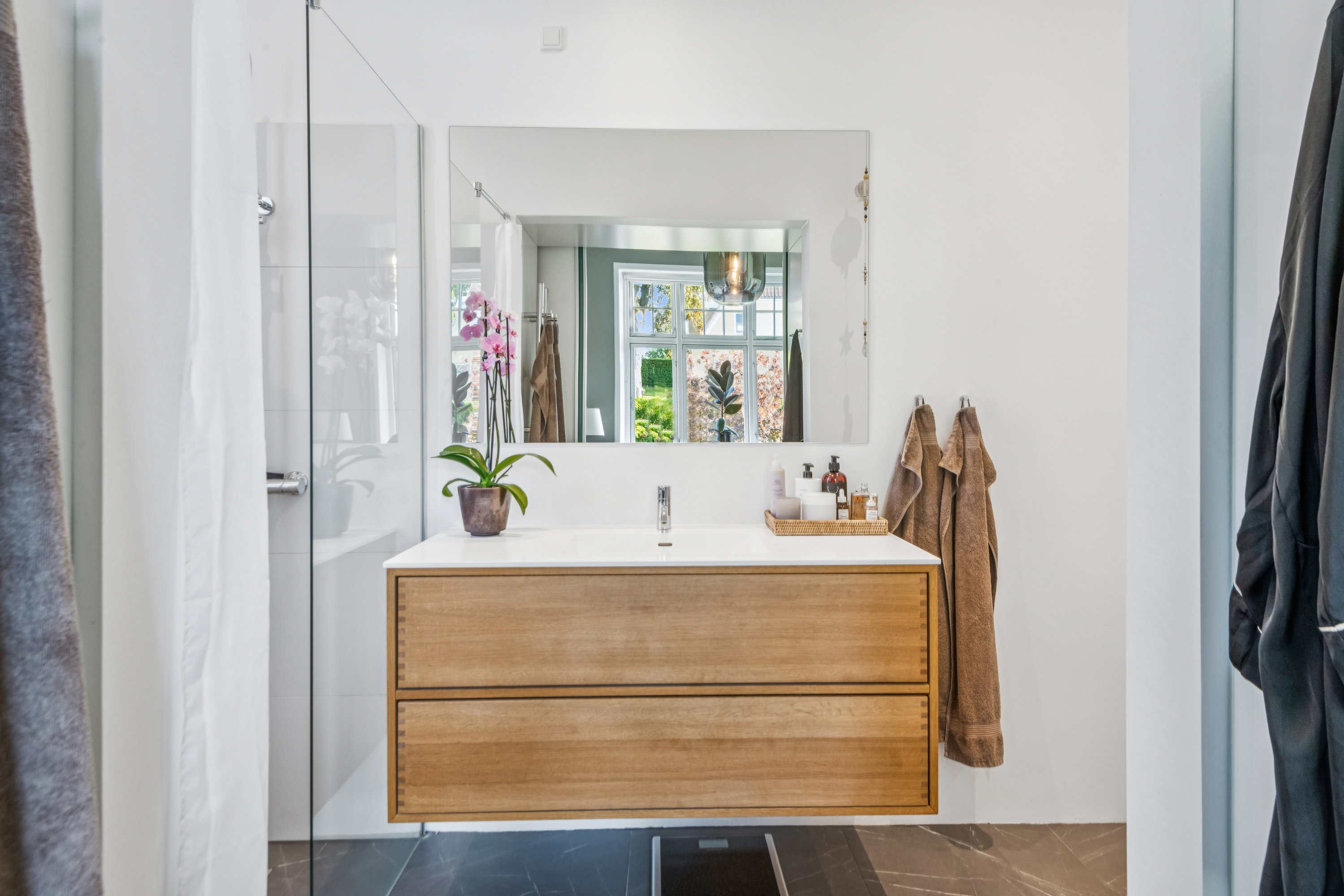 Fremhævet badeværelse billede i fuldskærmstilstand. Billede af Annebergvej 12, st.., 9000 Aalborg