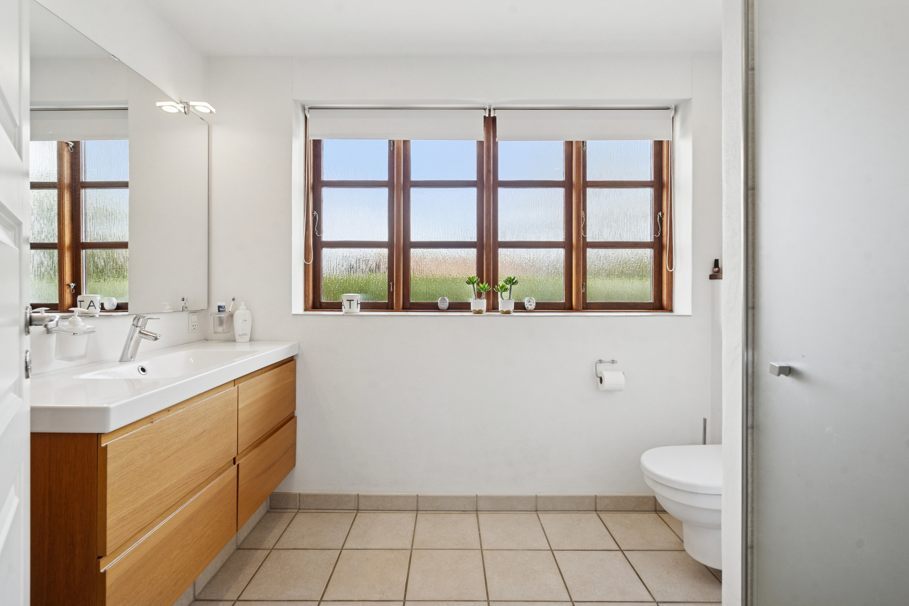 Fremhævet badeværelse billede i fuldskærmstilstand. Billede af Lærkehaven 6, 5330 Munkebo