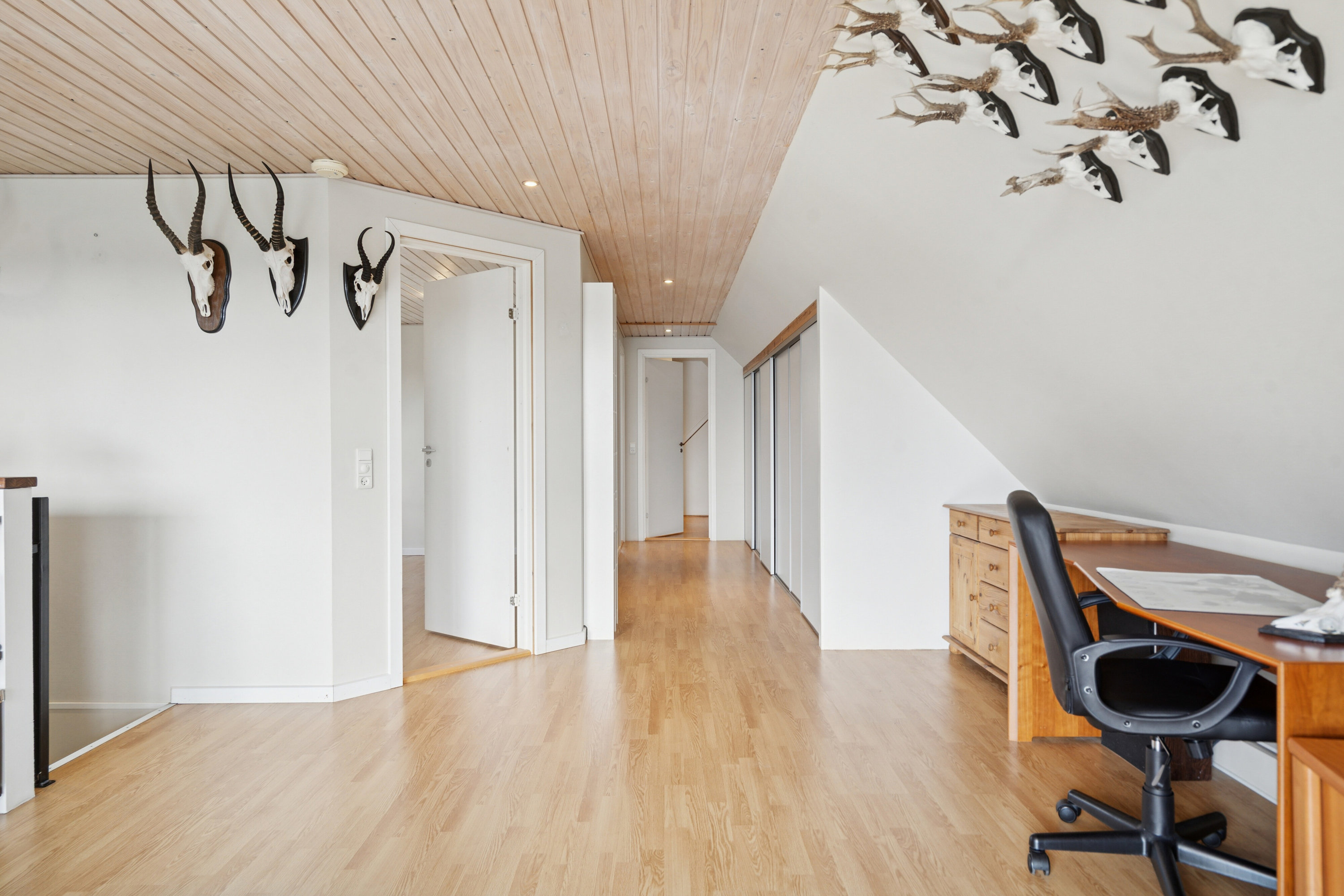 Fremhævet gang billede i fuldskærmstilstand. Billede af Lærkehaven 6, 5330 Munkebo