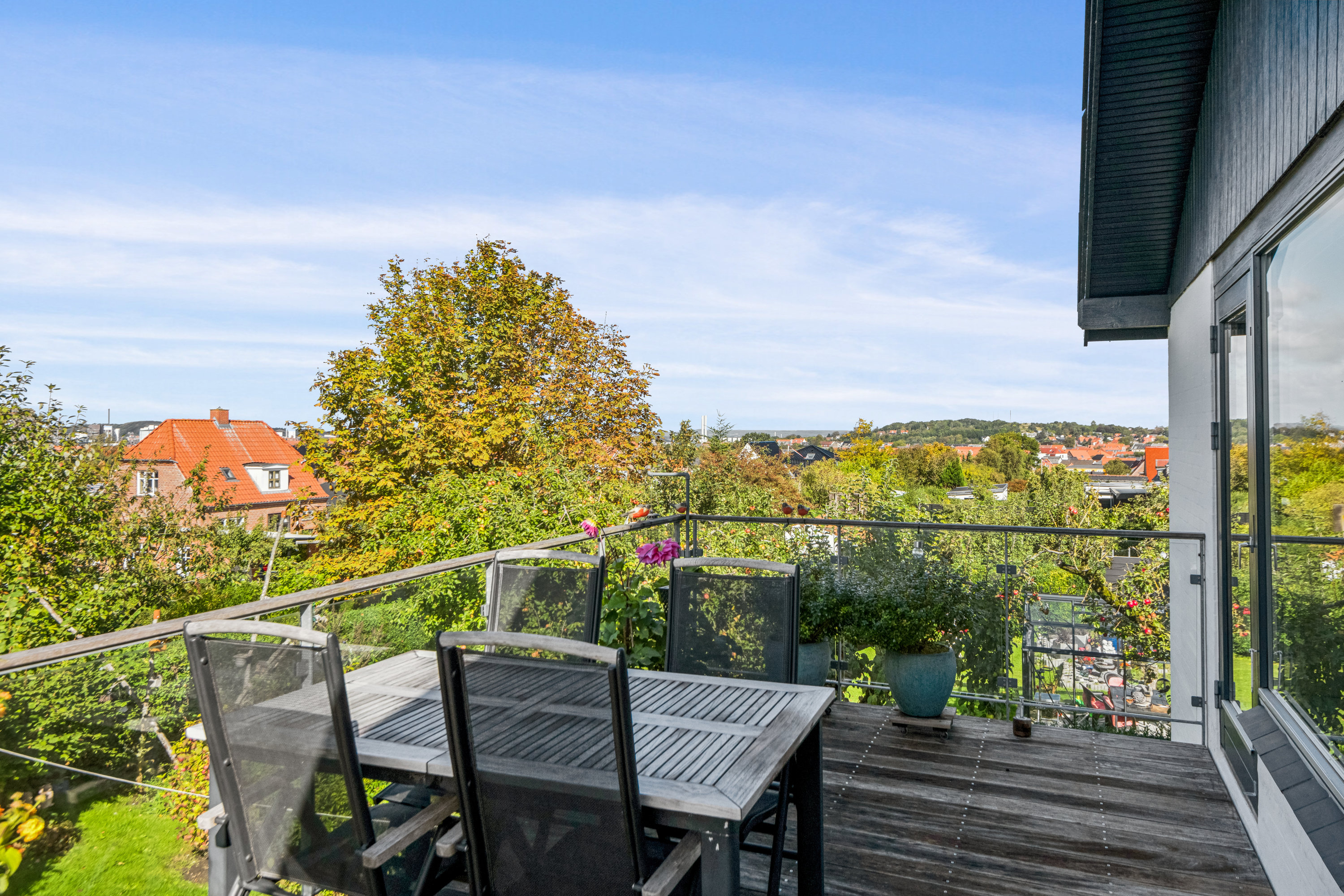 Fremhævet terrasse billede i fuldskærmstilstand. Billede af Heilskovsgade 40, Vejgaard, 9000 Aalborg