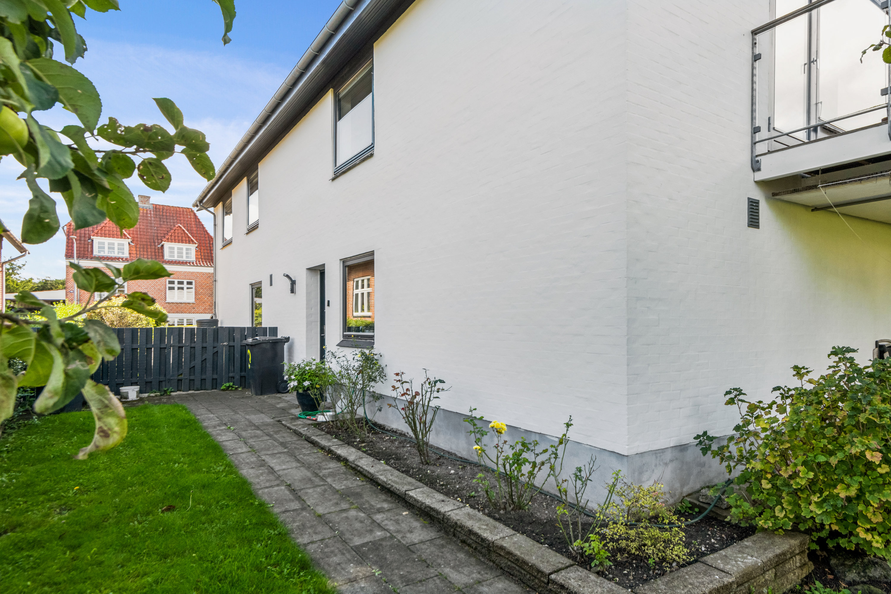 Fremhævet gårdmiljø billede i fuldskærmstilstand. Billede af Heilskovsgade 40, Vejgaard, 9000 Aalborg