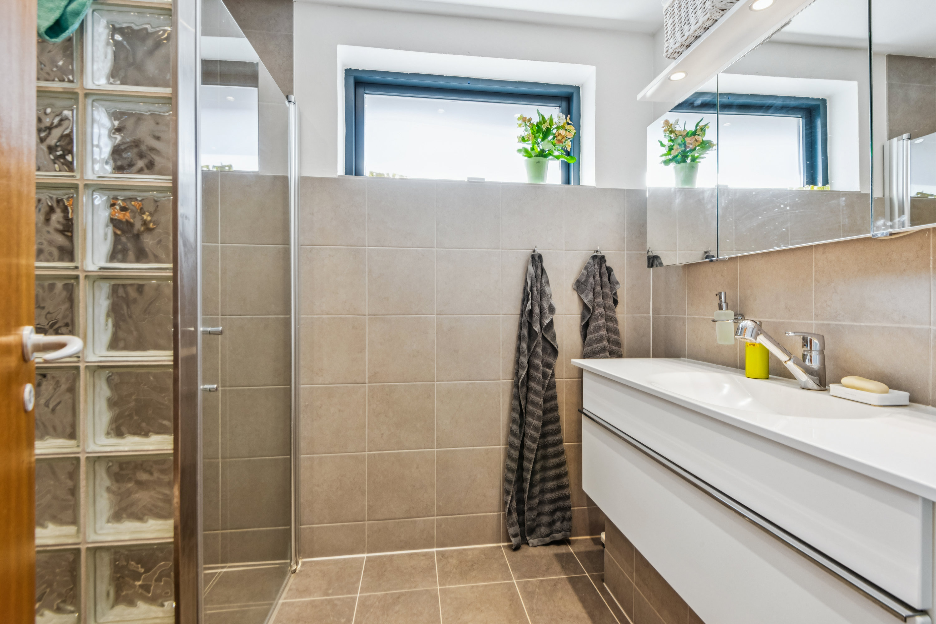 Fremhævet badeværelse billede i fuldskærmstilstand. Billede af Heilskovsgade 40, Vejgaard, 9000 Aalborg