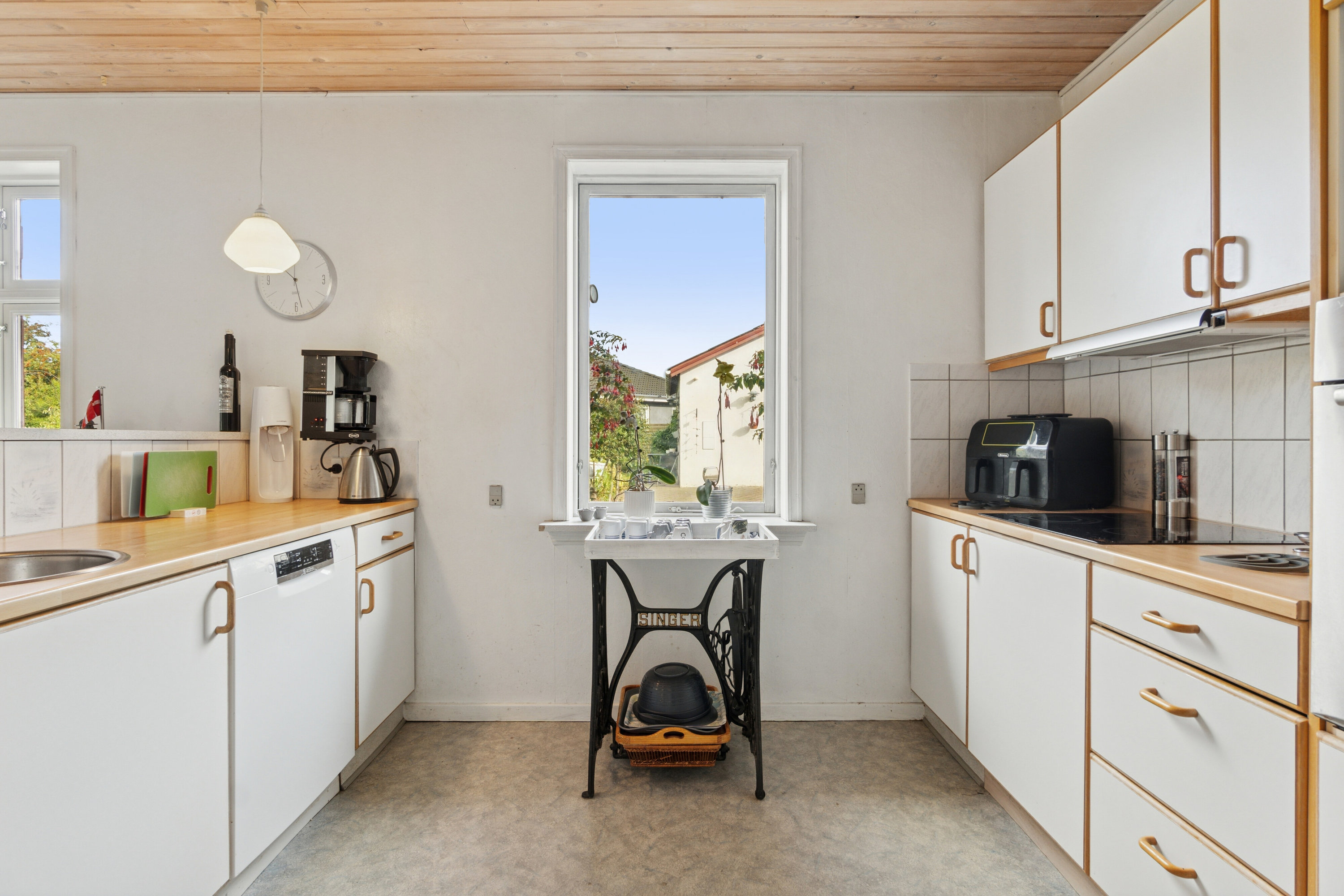 Fremhævet køkken billede i fuldskærmstilstand. Billede af Storkevej 8, 7741 Frøstrup