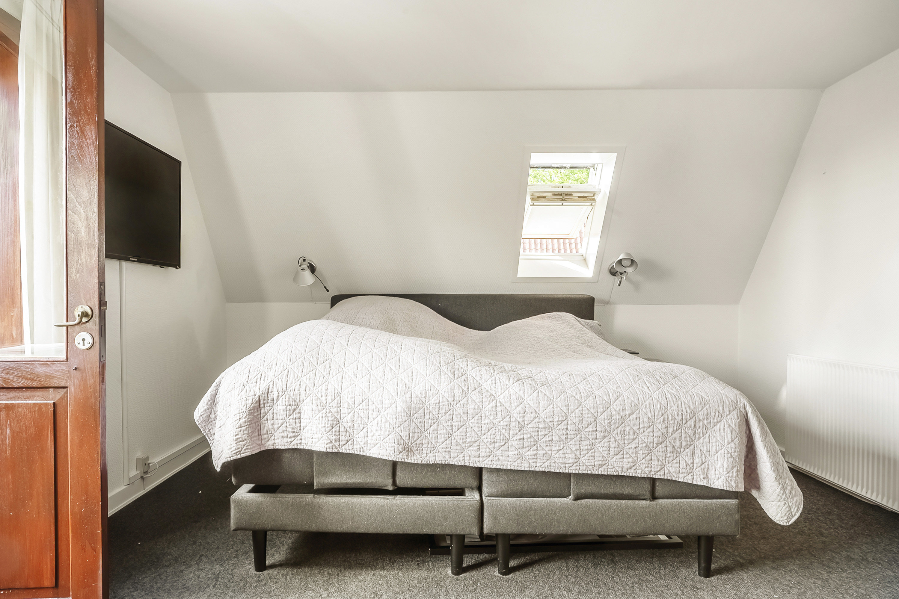 Fremhævet soveværelse billede i fuldskærmstilstand. Billede af Barrit Langgade 102, 7150 Barrit