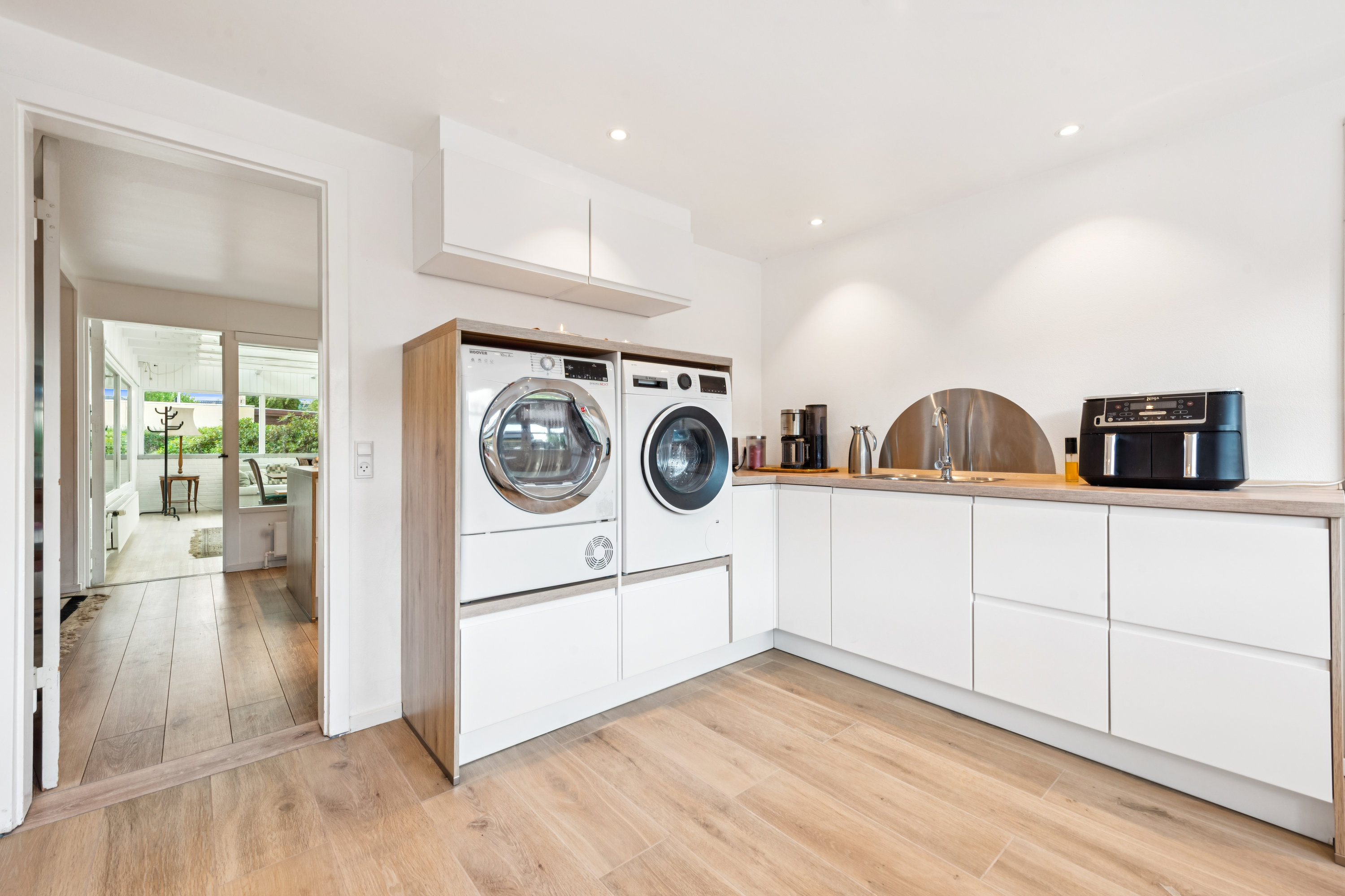 Fremhævet køkken billede i fuldskærmstilstand. Billede af Randtoftevej 8, 2670 Greve