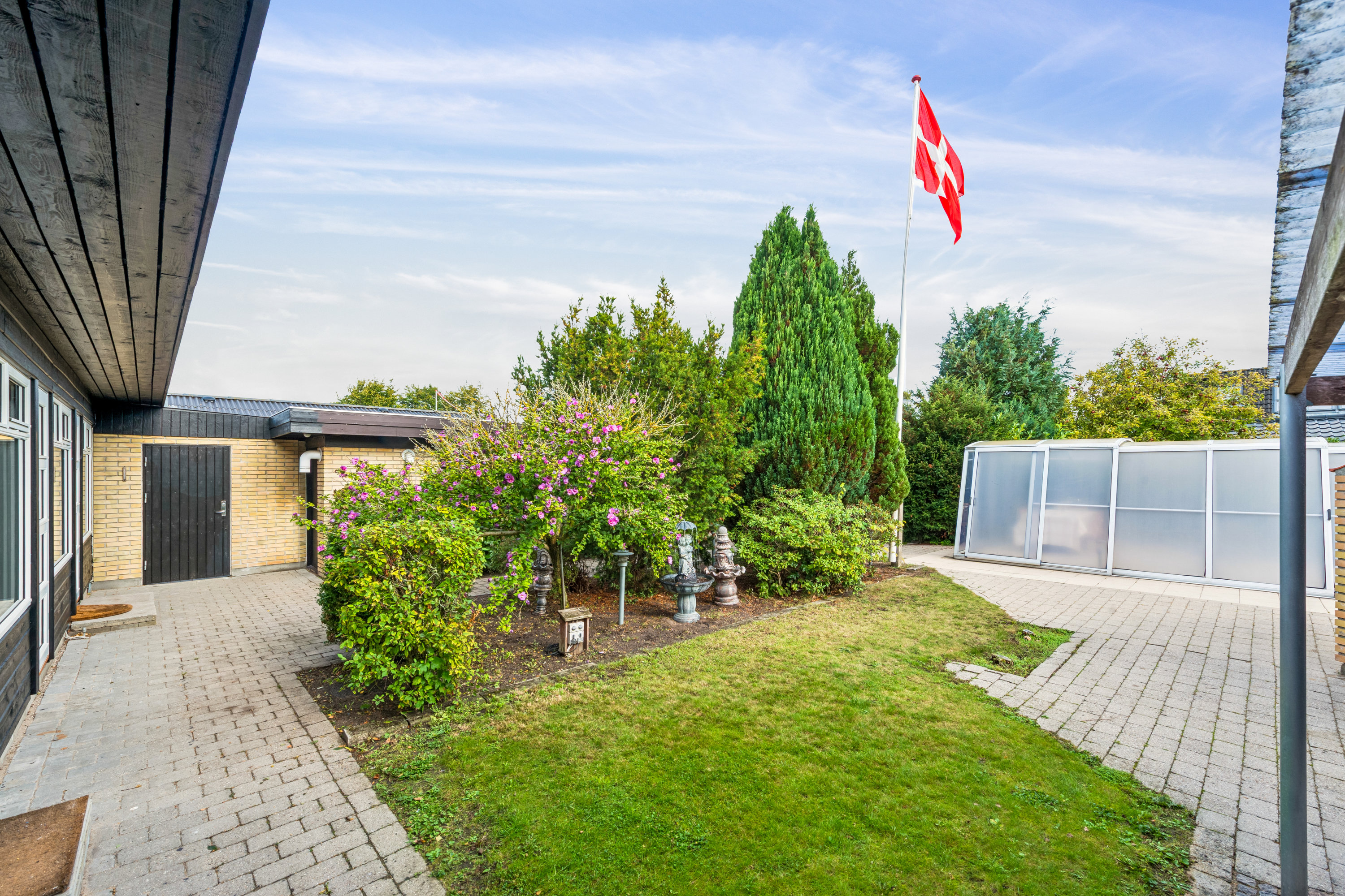 Fremhævet ejendom 1 billede i fuldskærmstilstand. Billede af Randtoftevej 8, 2670 Greve