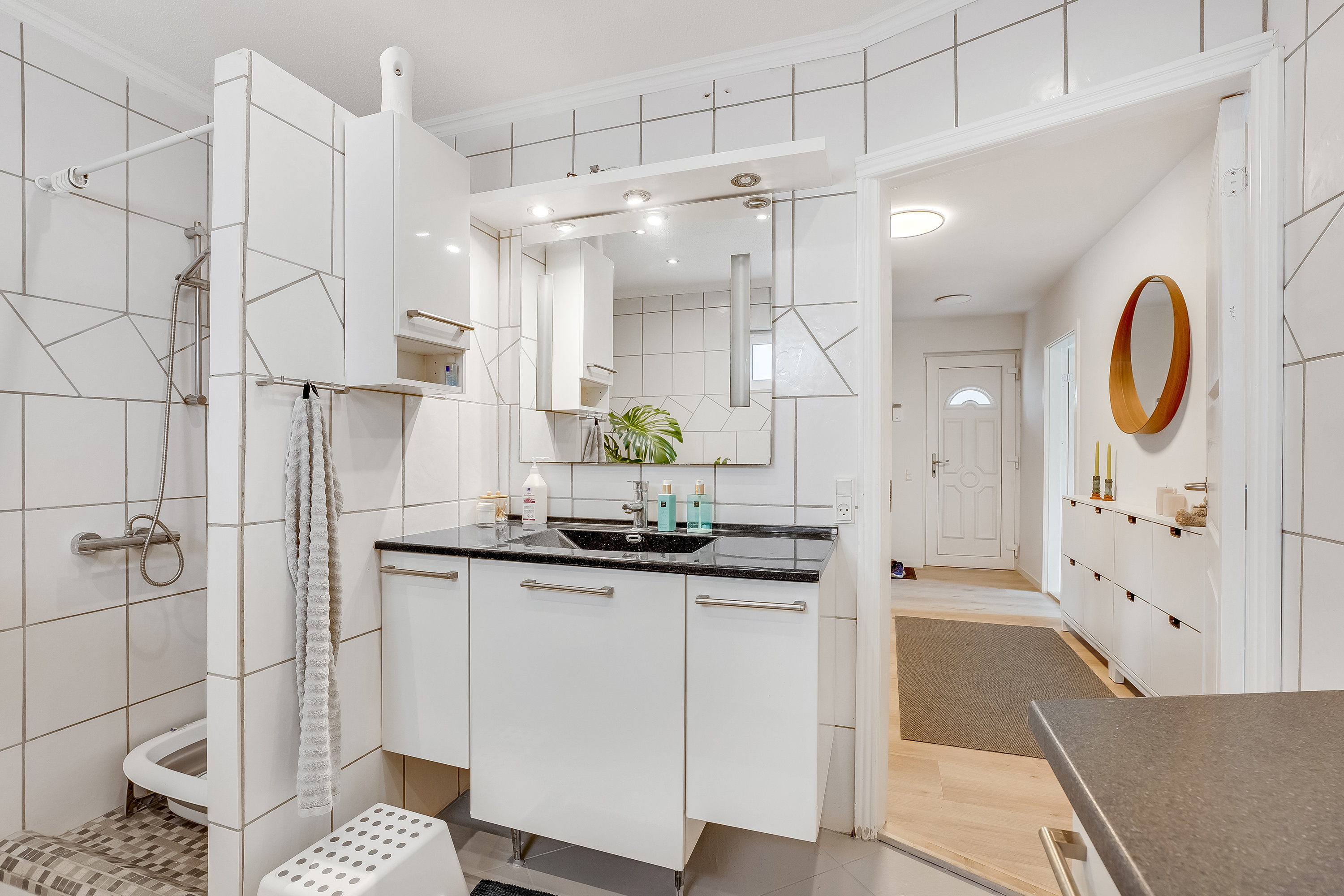 Fremhævet badeværelse billede i fuldskærmstilstand. Billede af Slagterivej 8, 4930 Maribo