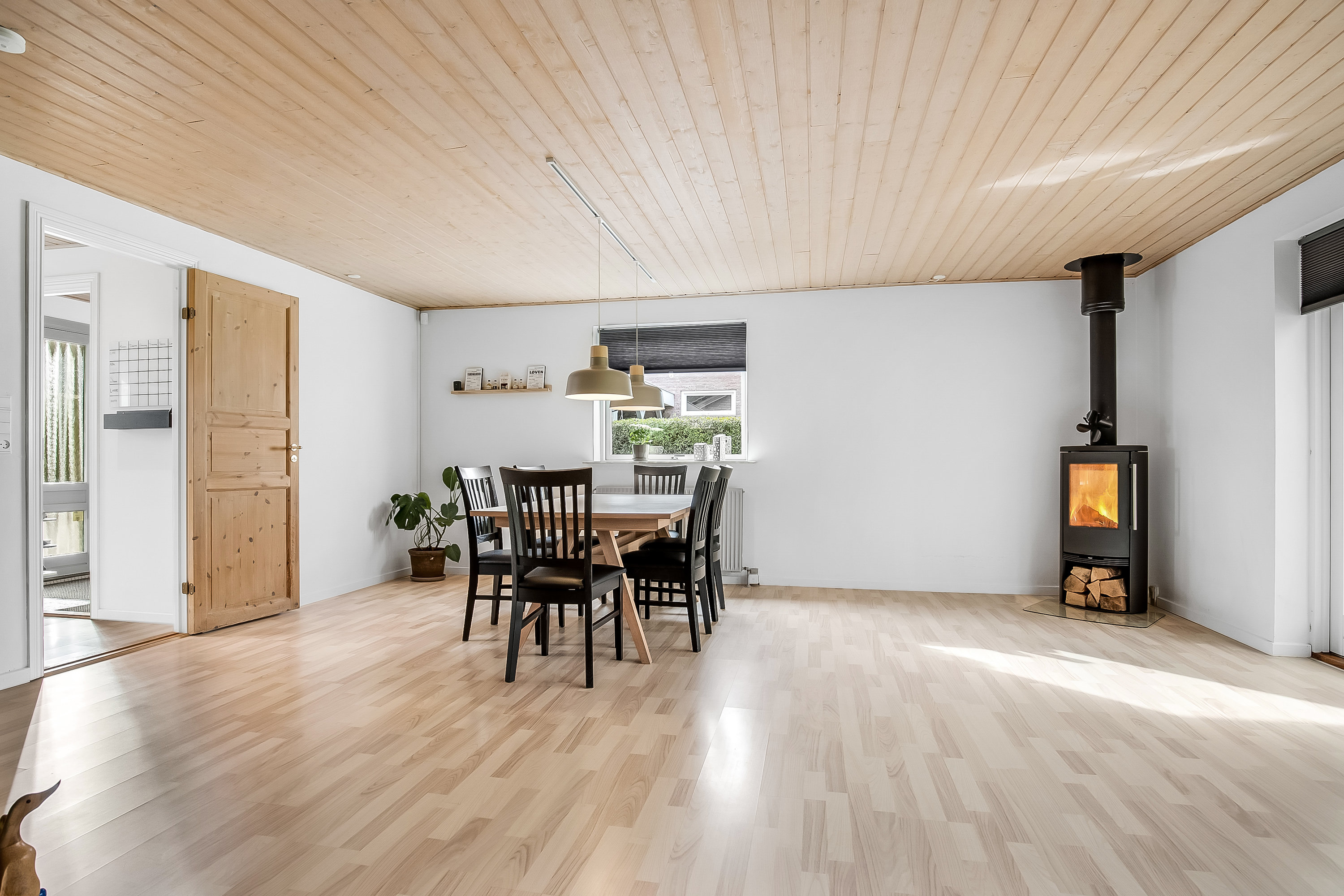 Fremhævet stue billede i fuldskærmstilstand. Billede af Højvang Nord 7, 6580 Vamdrup