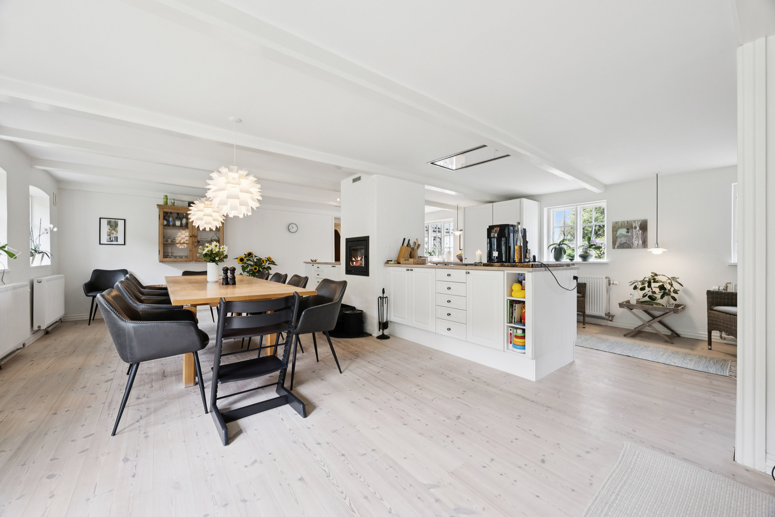 Fremhævet stue billede i fuldskærmstilstand. Billede af Nebsmøllevej 68C, Ortved, 4100 Ringsted