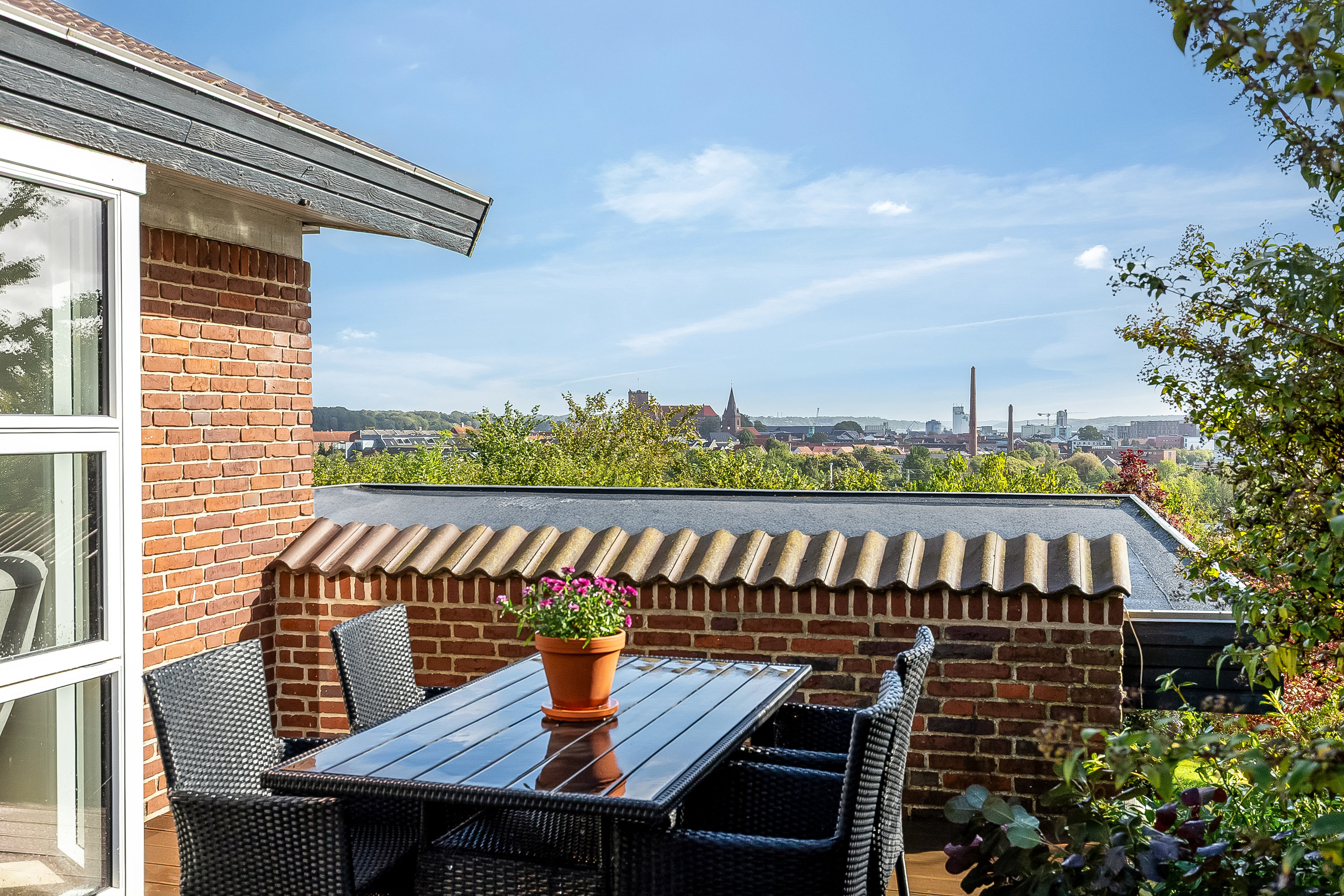 Fremhævet udsigt billede i fuldskærmstilstand. Billede af Poul Møllers Vej 8, 6000 Kolding