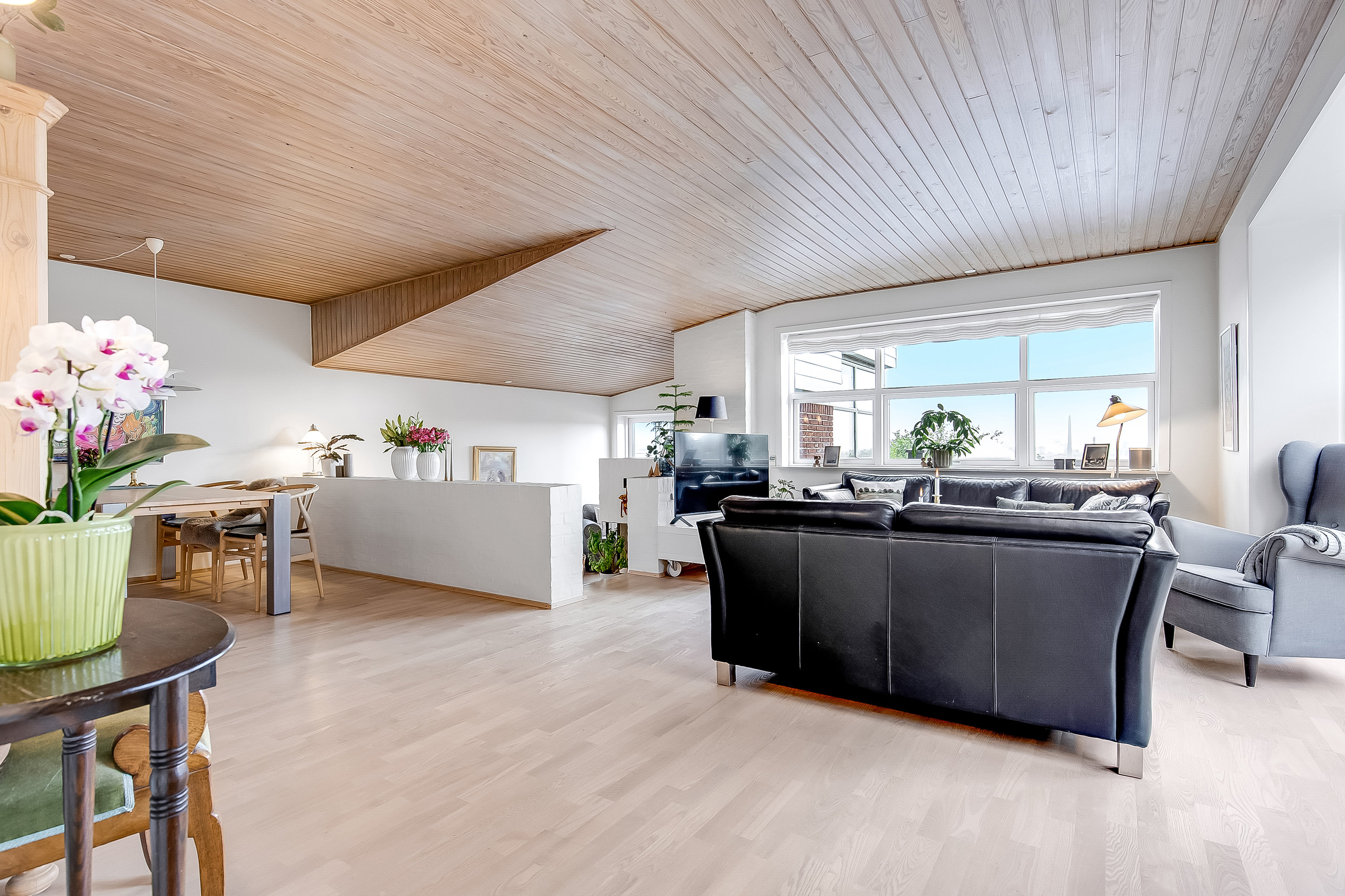 Fremhævet stue billede i fuldskærmstilstand. Billede af Poul Møllers Vej 8, 6000 Kolding