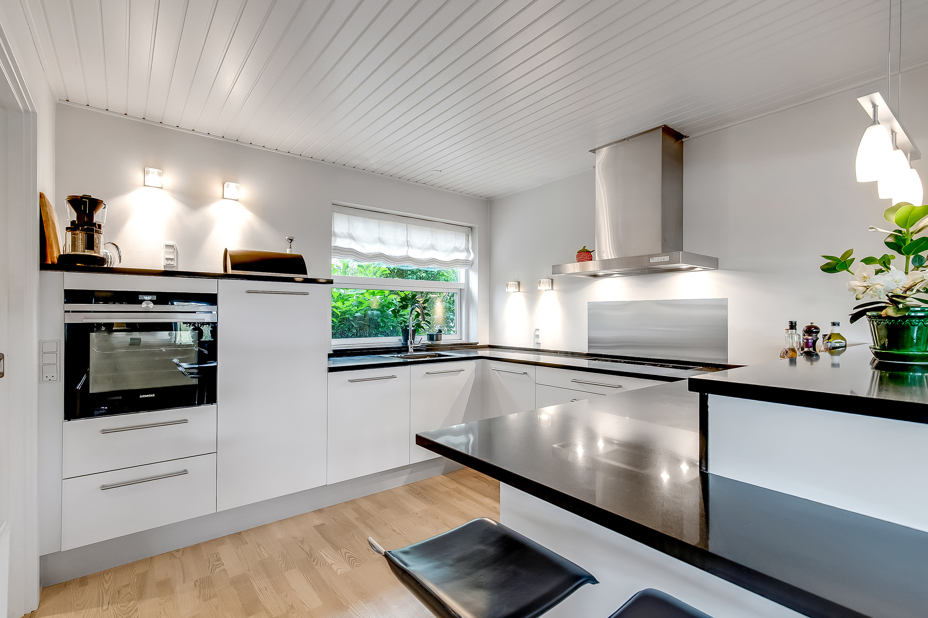 Fremhævet køkken billede i fuldskærmstilstand. Billede af Poul Møllers Vej 8, 6000 Kolding