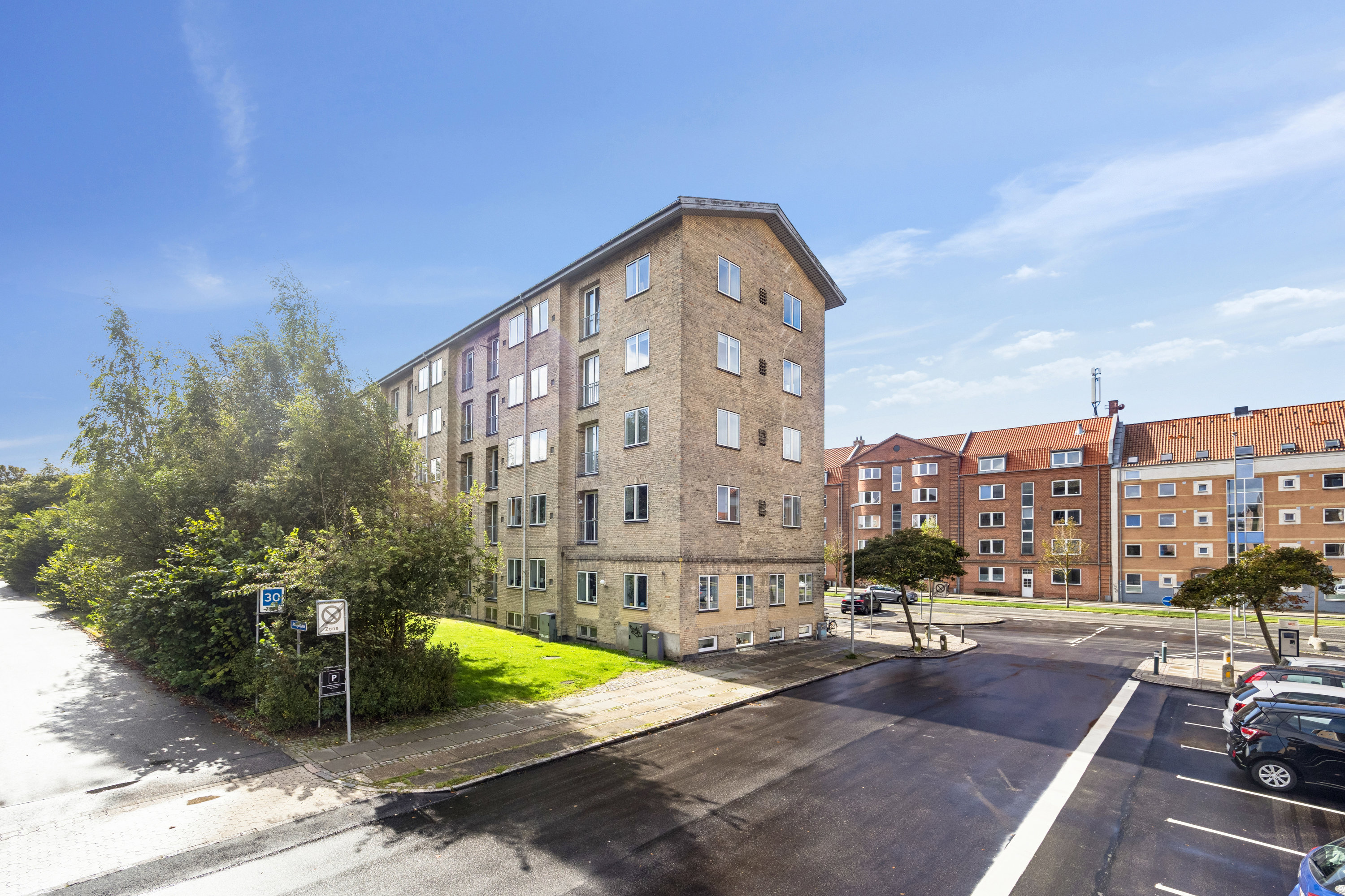 Fremhævet ejendom 1 billede i fuldskærmstilstand. Billede af Sønderbro 15, 3. tv., 9000 Aalborg