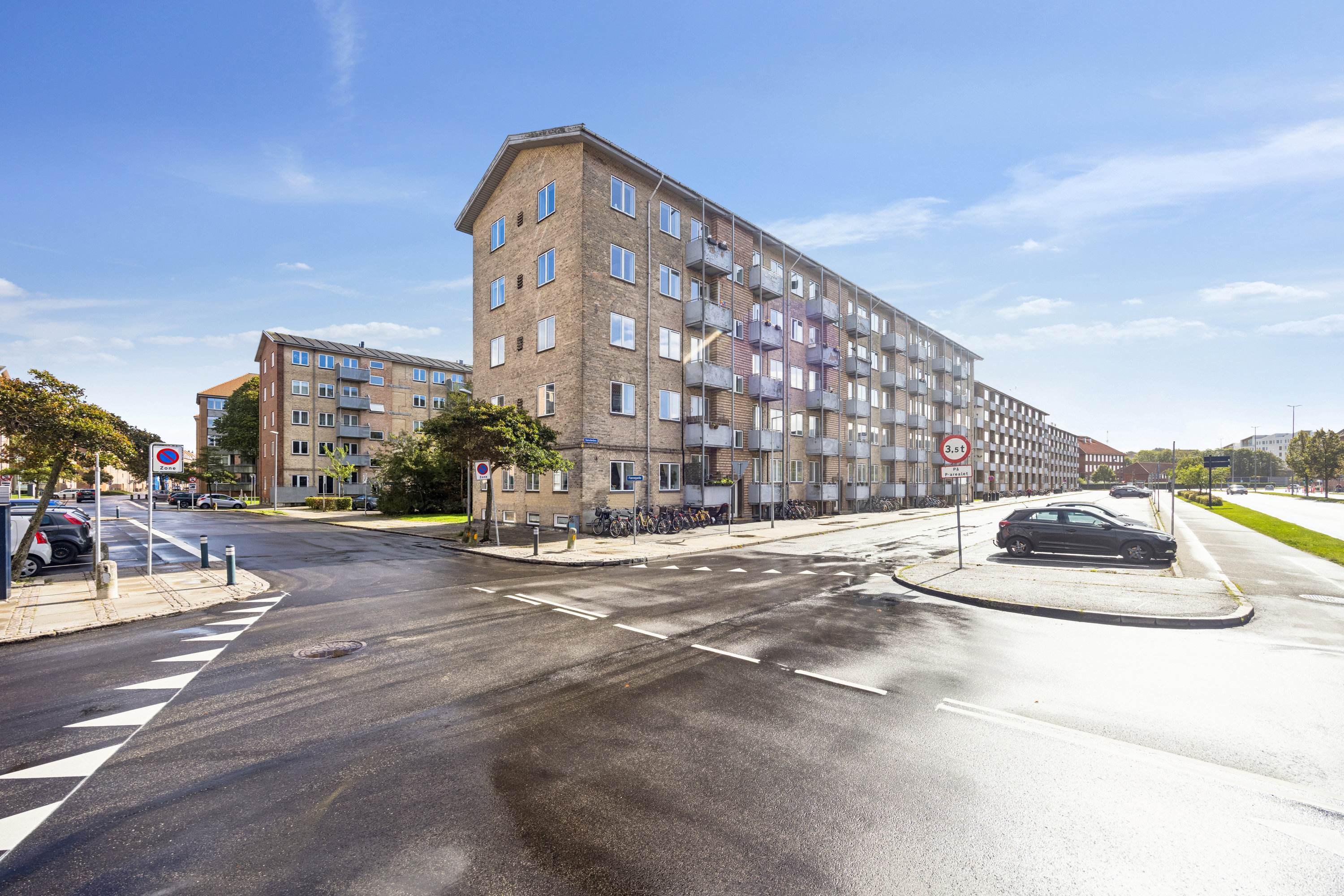 Fremhævet ejendom 1 billede i fuldskærmstilstand. Billede af Sønderbro 15, 3. tv., 9000 Aalborg