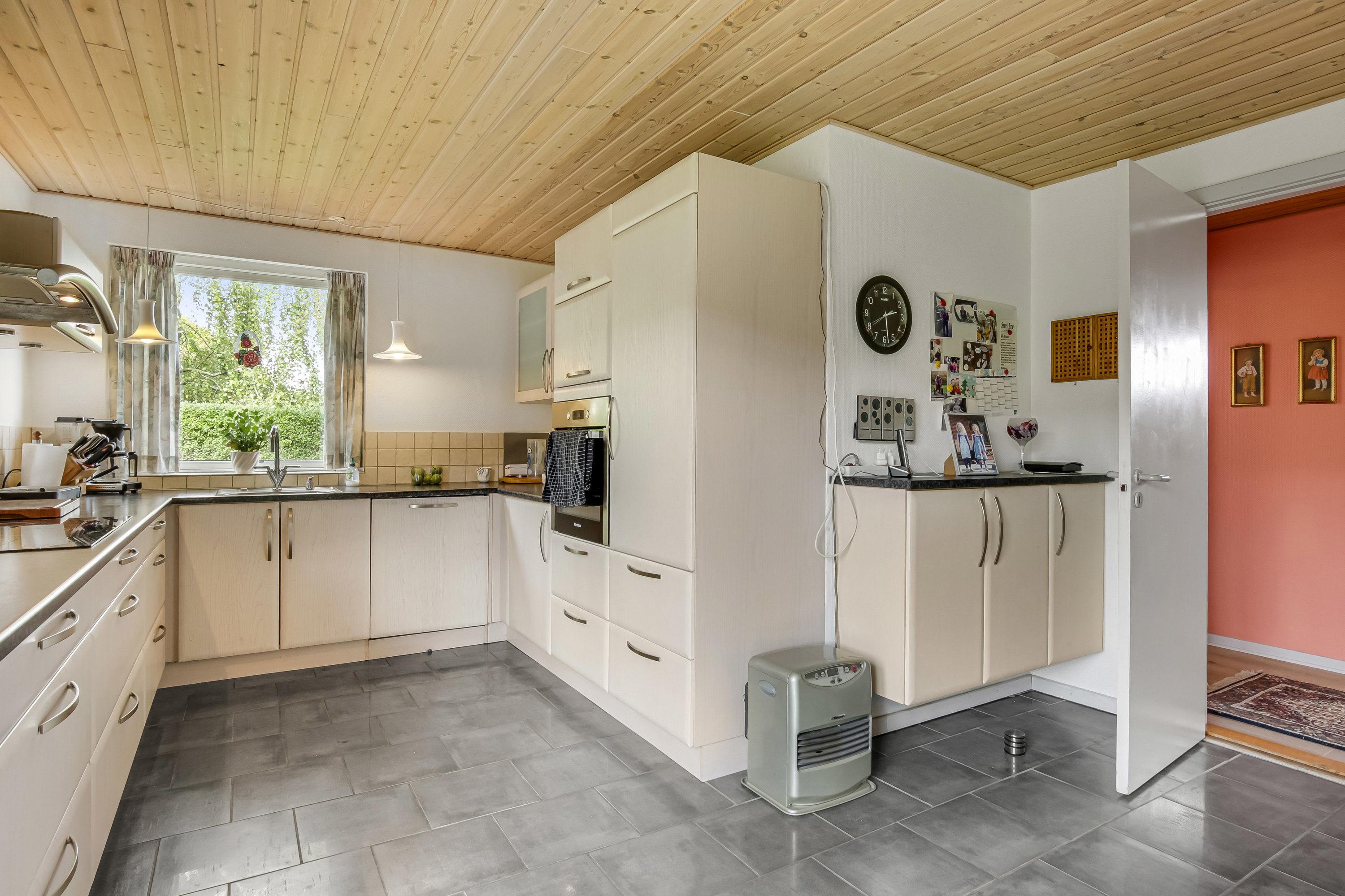 Fremhævet  billede i fuldskærmstilstand. Billede af Fasanvej 6, 8544 Mørke